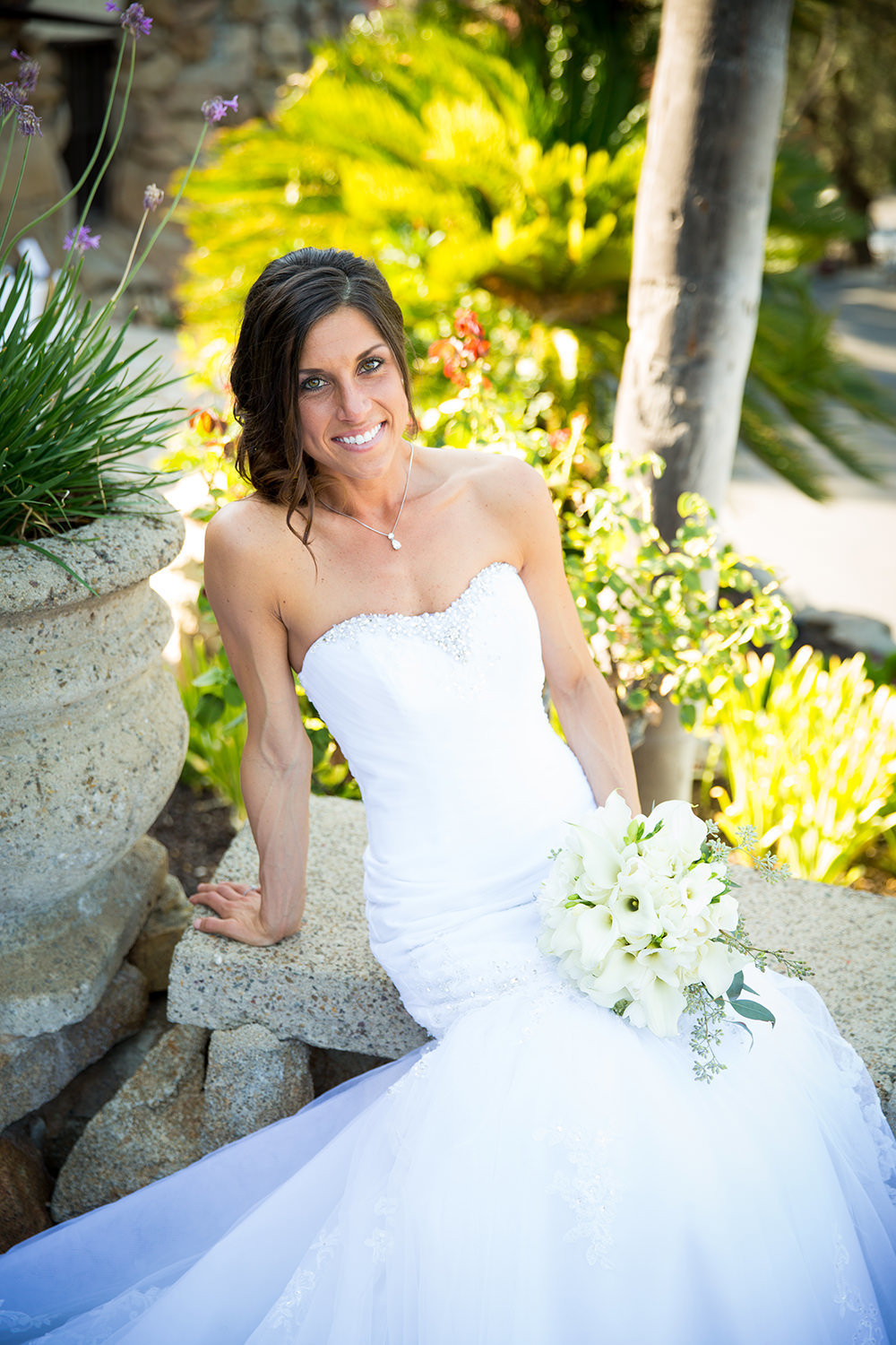 bride smiling with beautiful dress