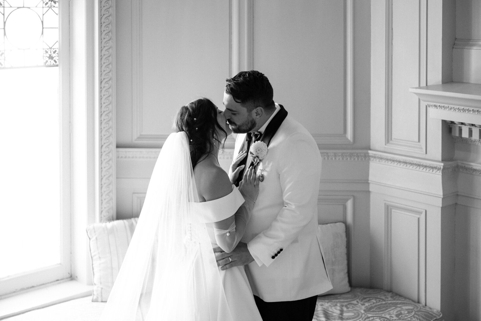 cairnwood-estate-wedding-photographer-cara-marie-photography-husbandandwife-76