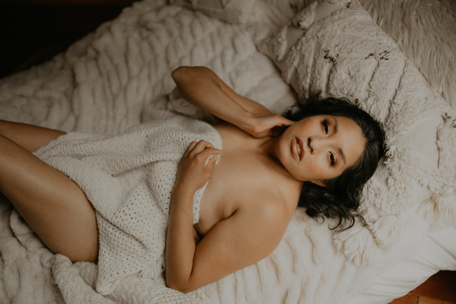 Temecula, California Boudoir photographer Yescphotography empowering between the sheets photoshoot