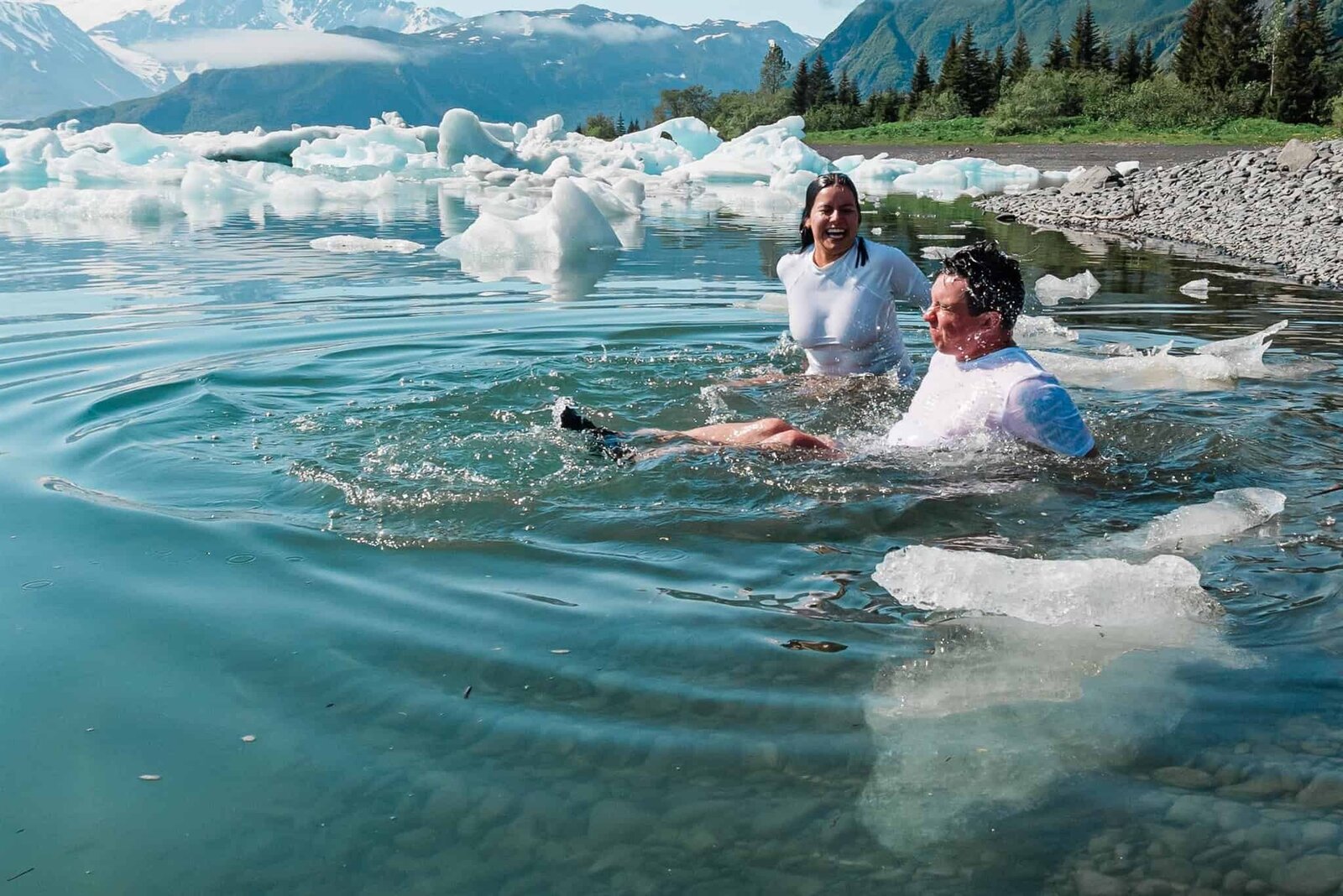 Alaska-Luxury-Wedding-and-Destination-elopement-photographer-for-luxury-multi-day-weddings-Soul-And-Sky-Weddings-22