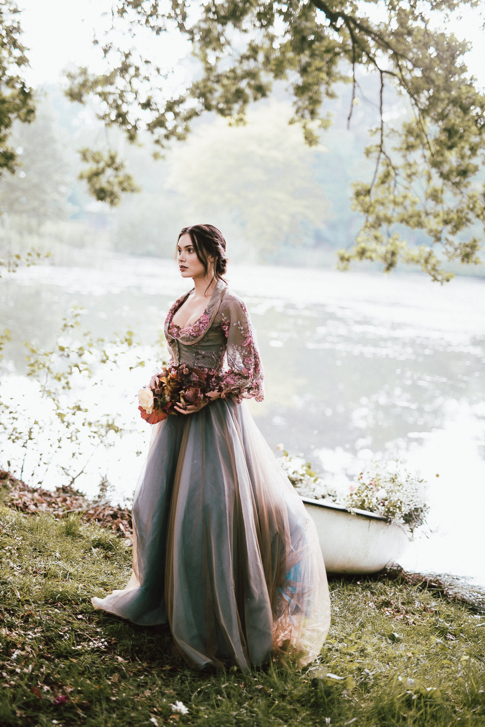 Belle-Epoque-floral-embroidered-wedding-dress-JoanneFlemingDesign-DavidWickhamPhoto (13)