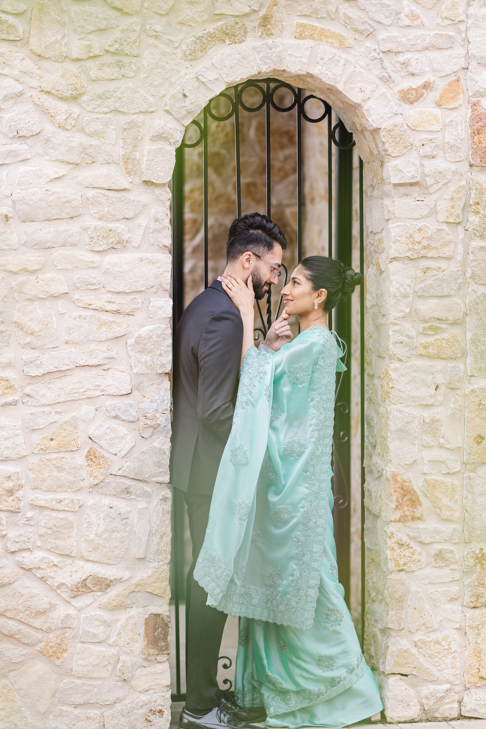 Intimate-couple-photoshoot-dallas