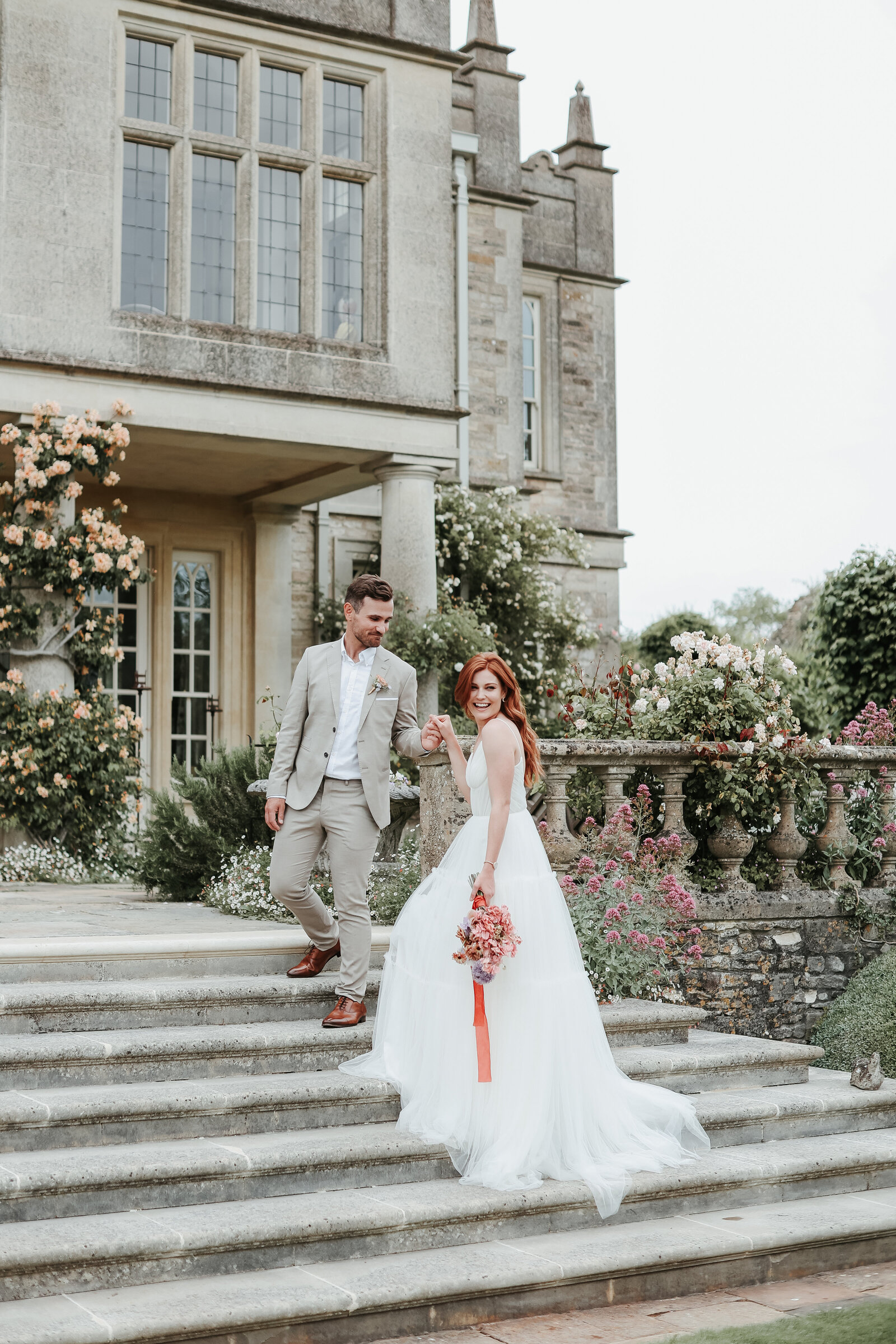 euridge-manor-wedding-bride-groom-staircase