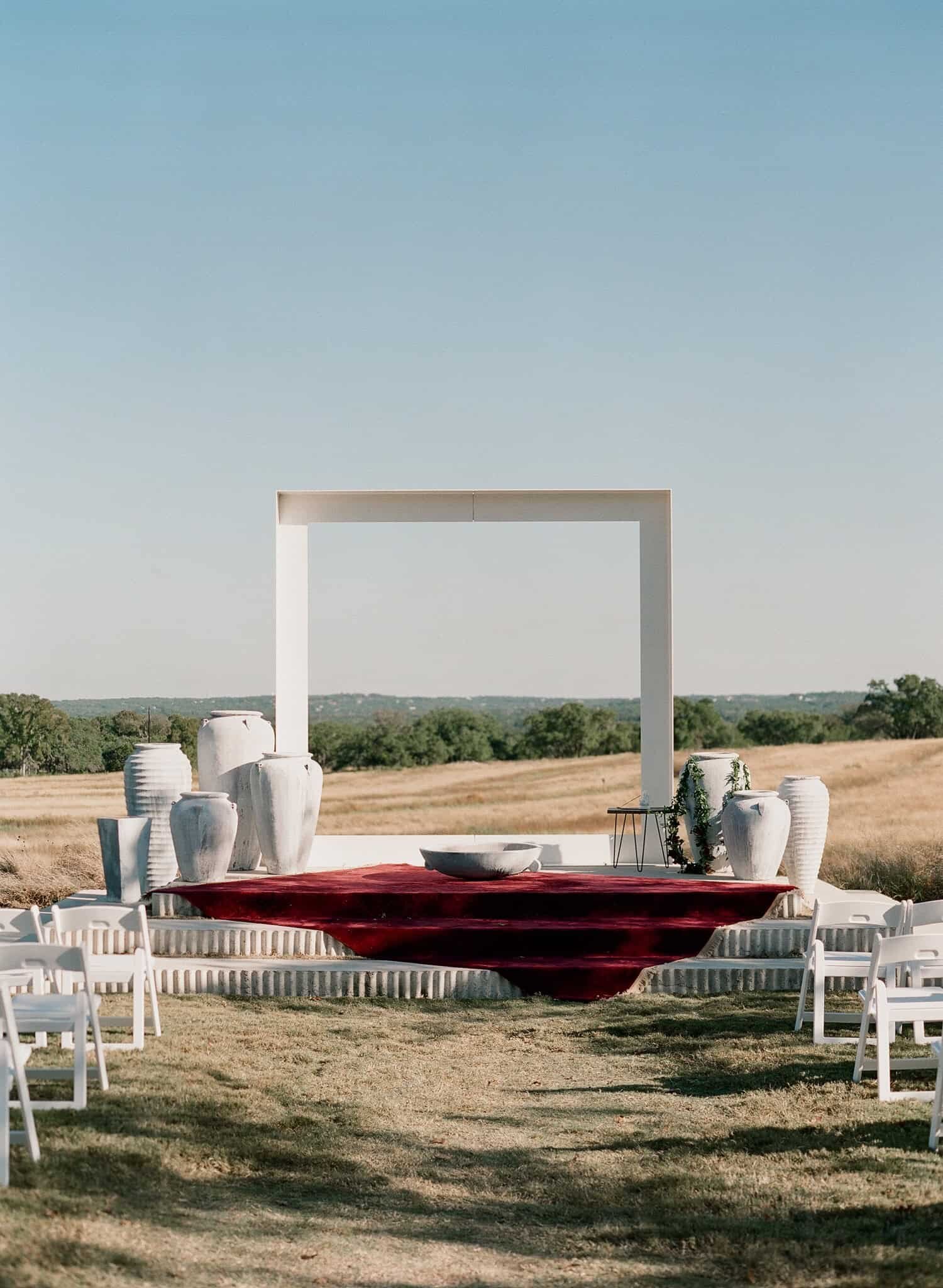 AUSTIN-MODERN-MONOCHROMATIC-INDIAN-WEDDING-00095
