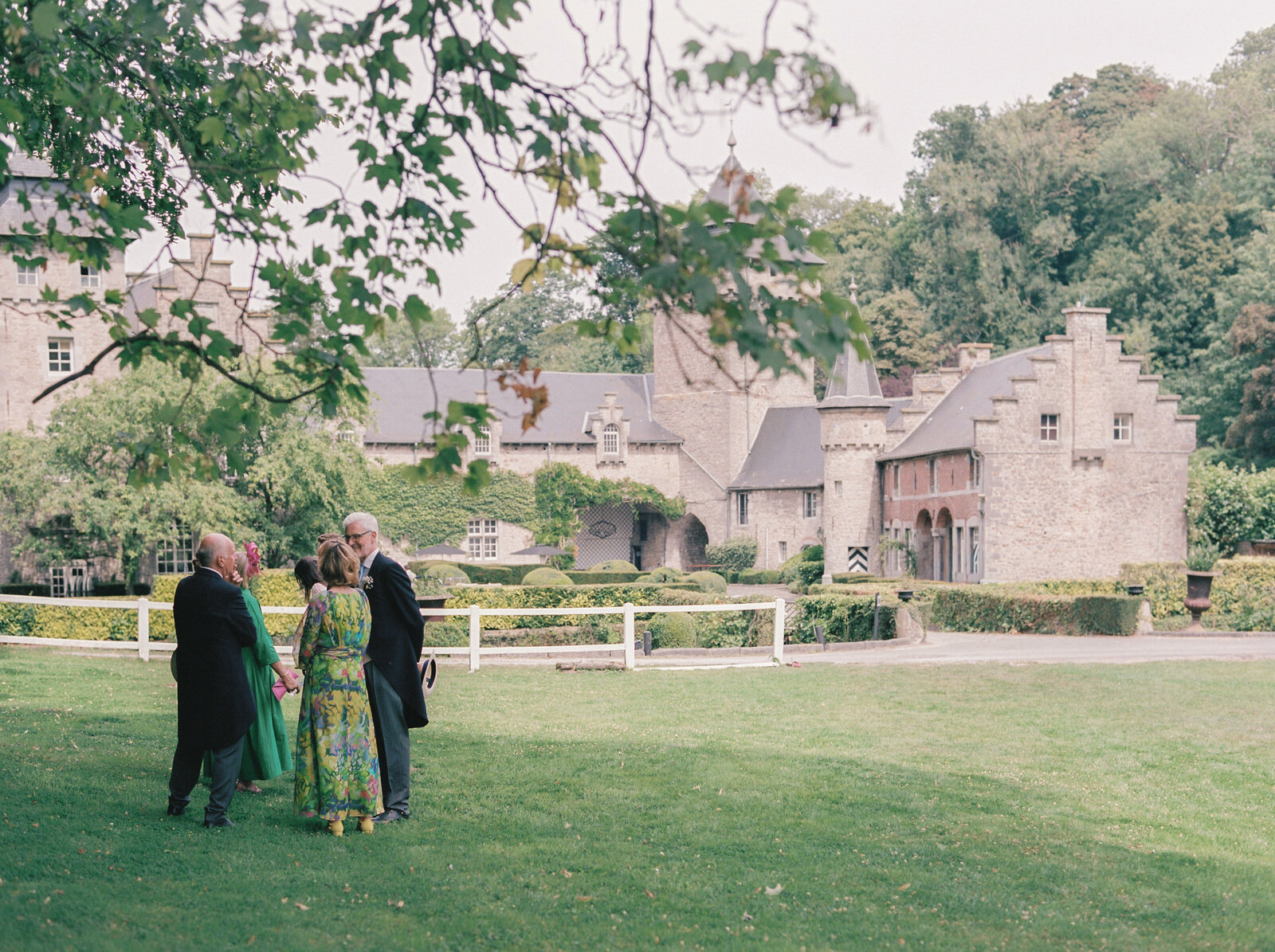 78-Olivia_Poncelet-Mariage-Chateau-de-la-Rocq-RH-HD-300