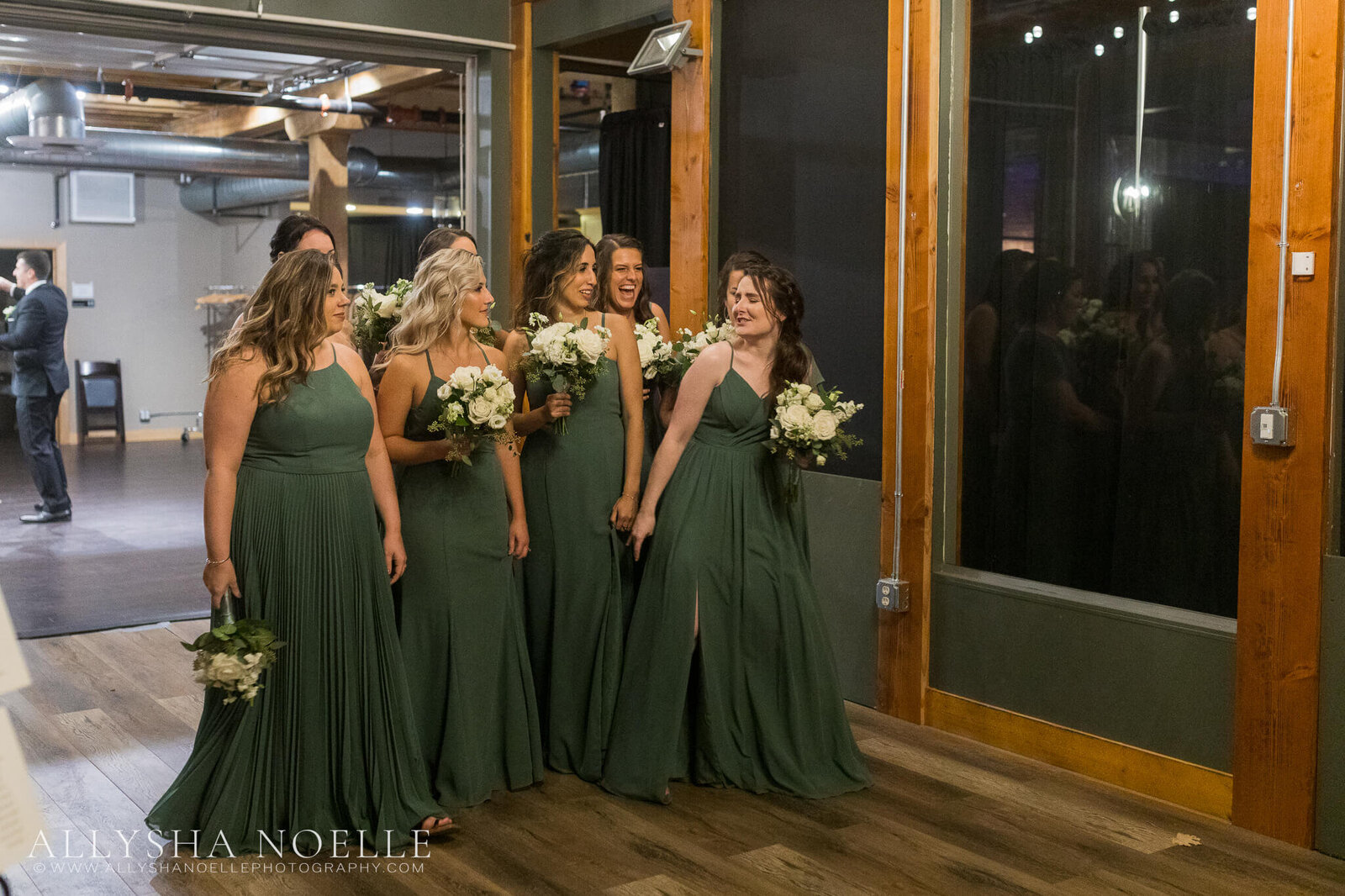 Wedding-at-The-Factory-on-Barclay-in-Milwaukee-0911