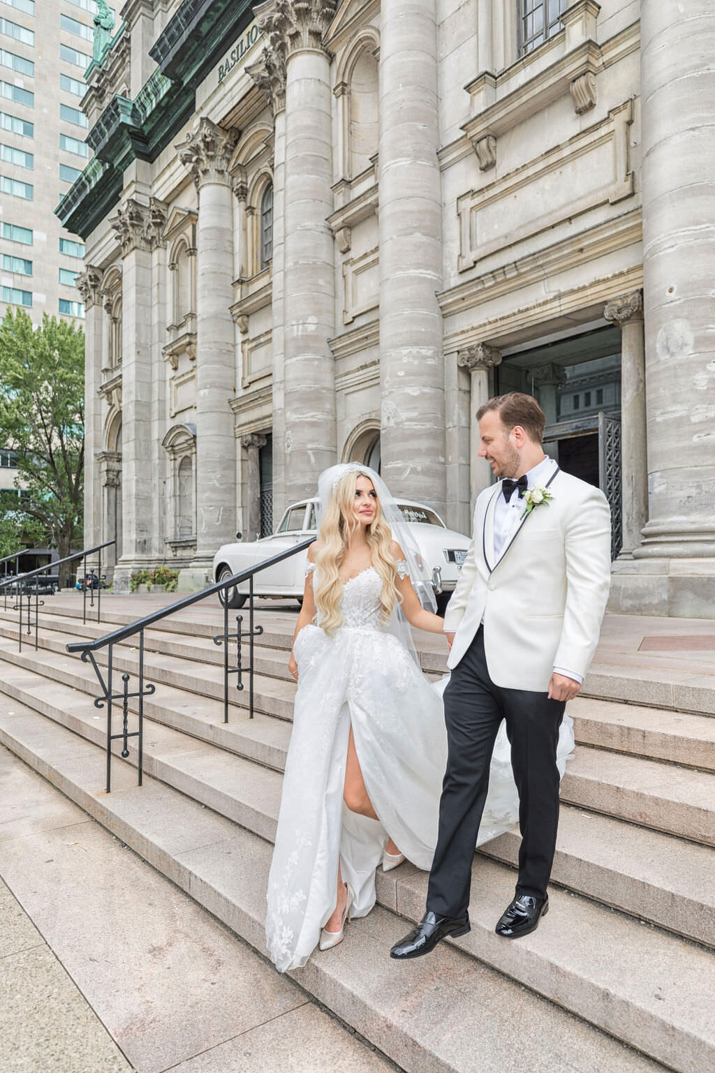 Cathédrale Marie-Reine-du-Monde Wedding_montreal best wedding photographer | luxury moment photography-8907