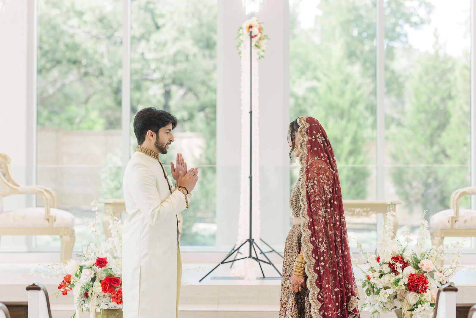 Couple-photography-first-look