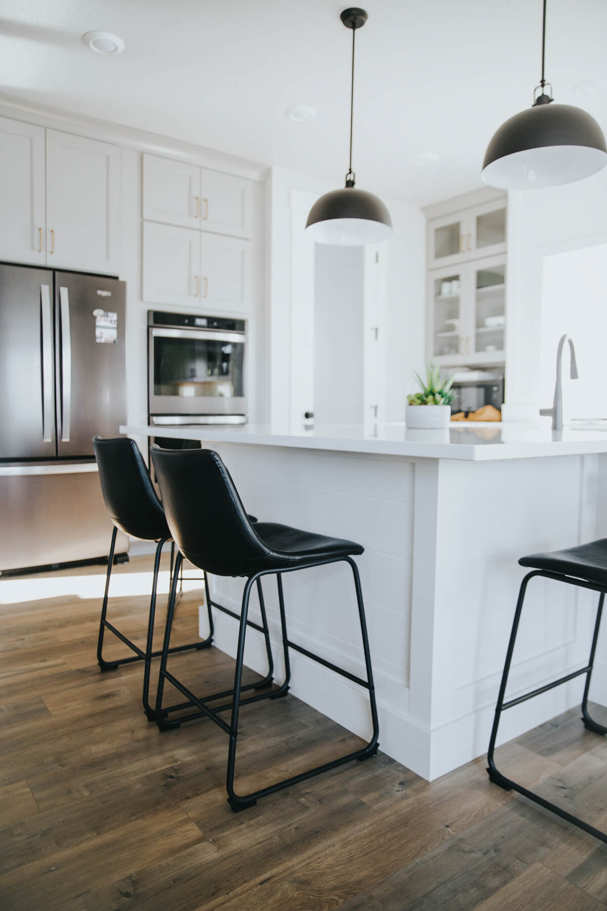 Girlboss-Designer-Interior-Design-Website-Templateq-269