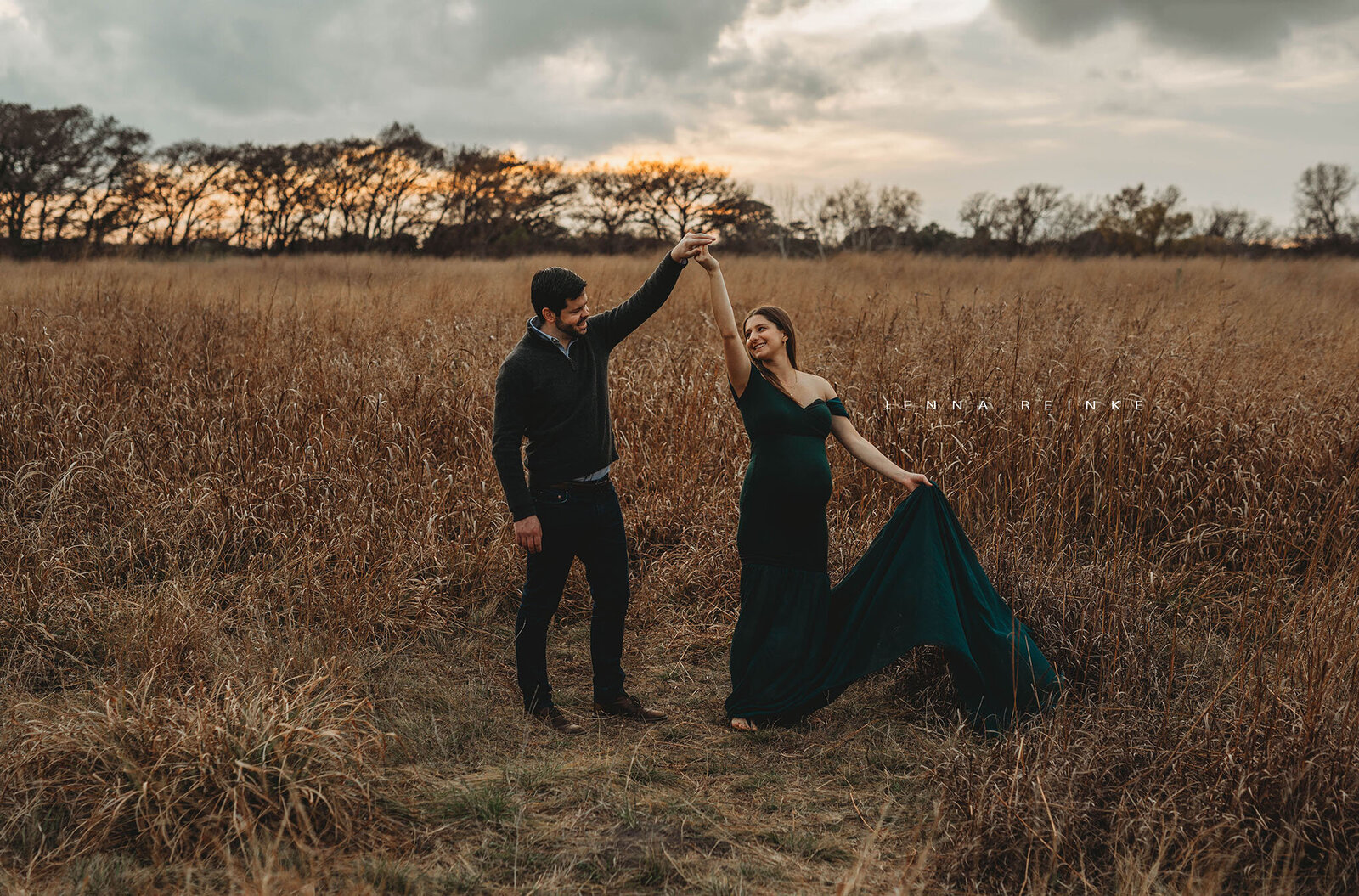 San-Antonio-TX-Maternity-Field-Photography-Dance