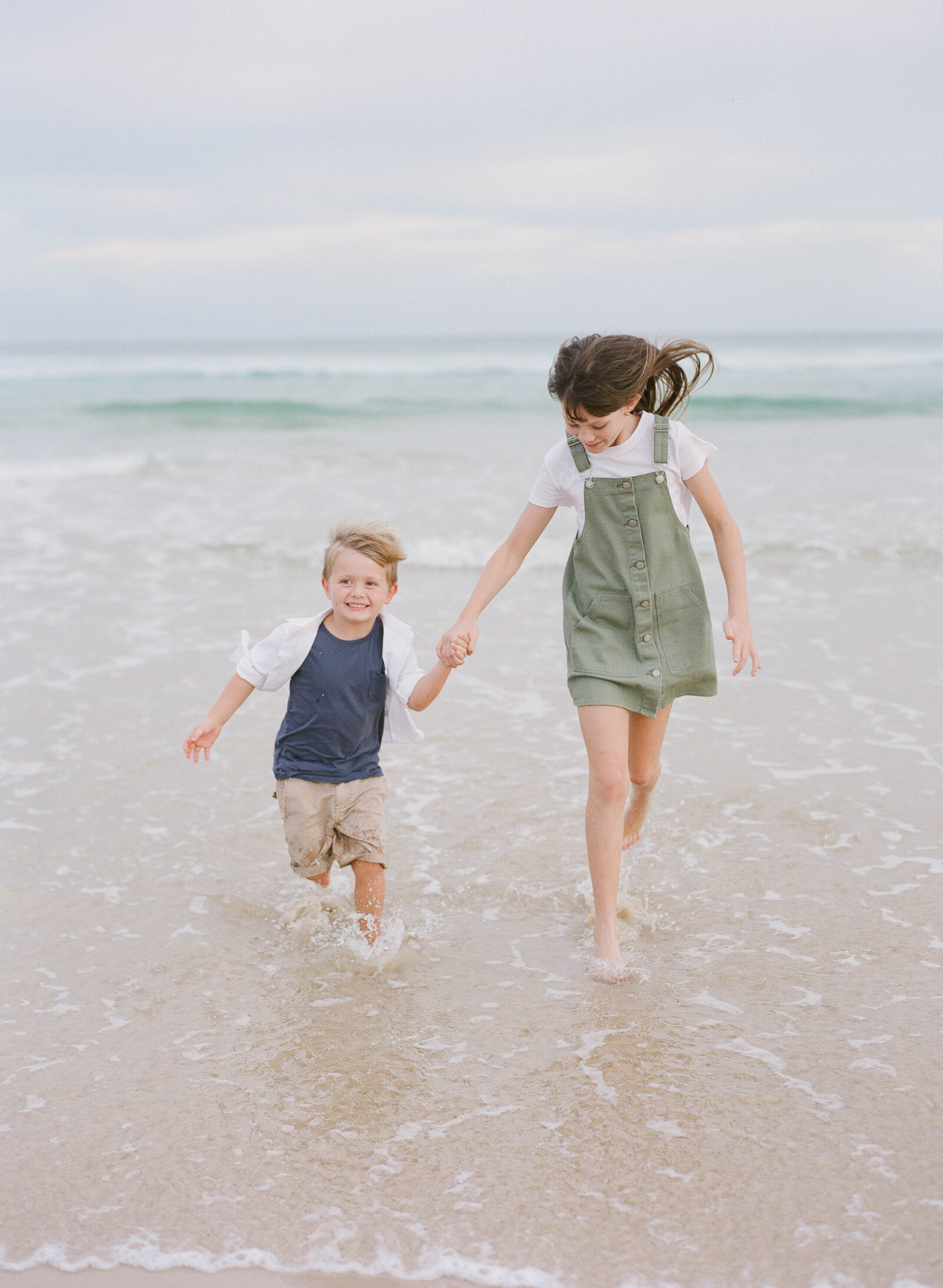 kids photoshoot Wollongong beach