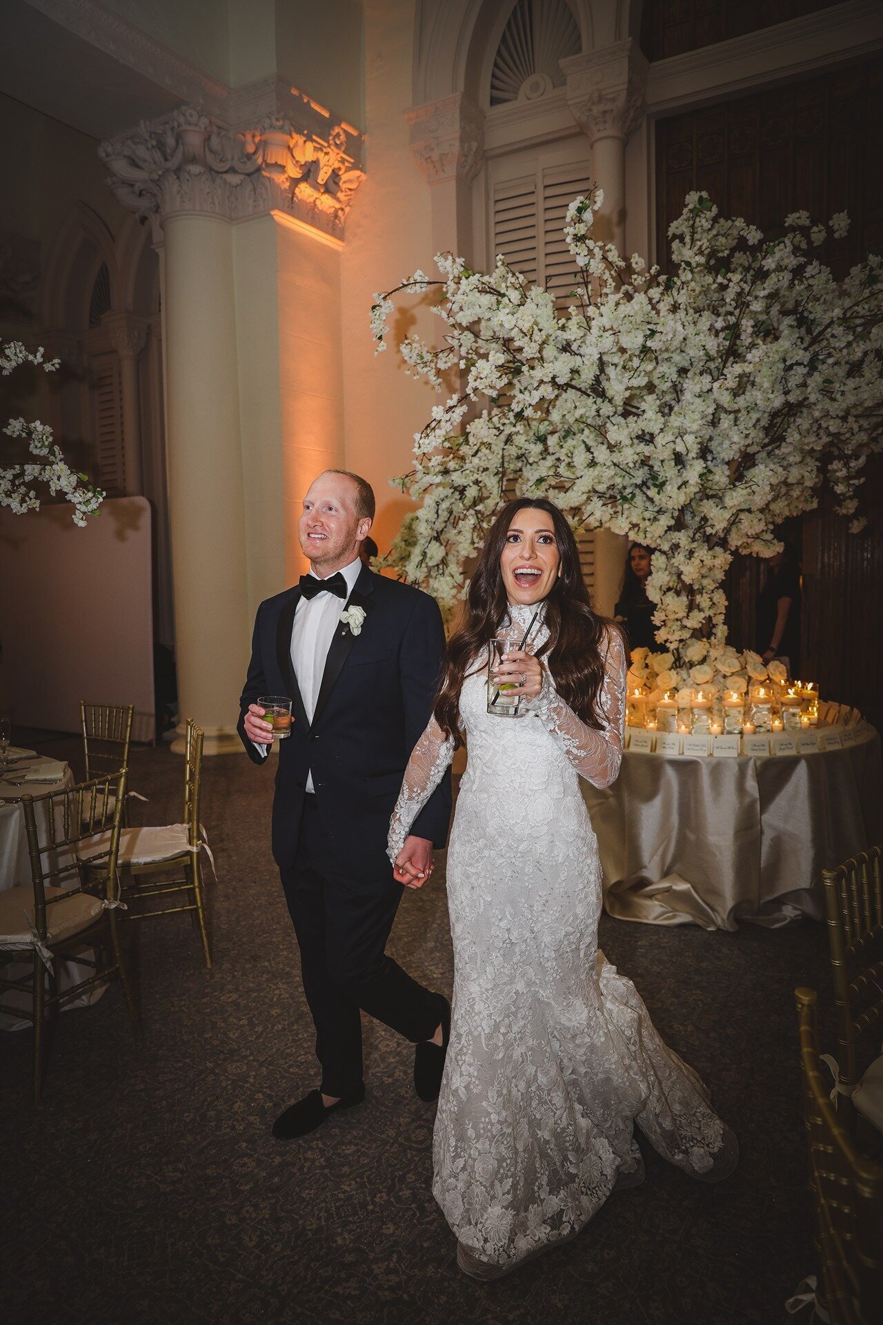 bride-groom-walking-the-boca-2