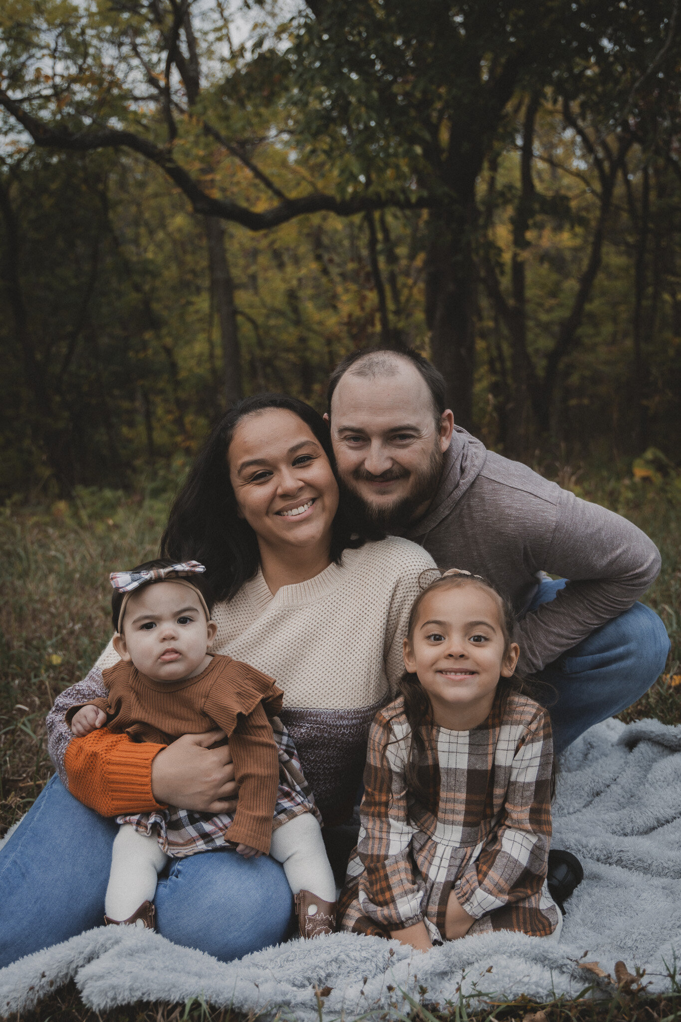 fall family in kansas city portrait
