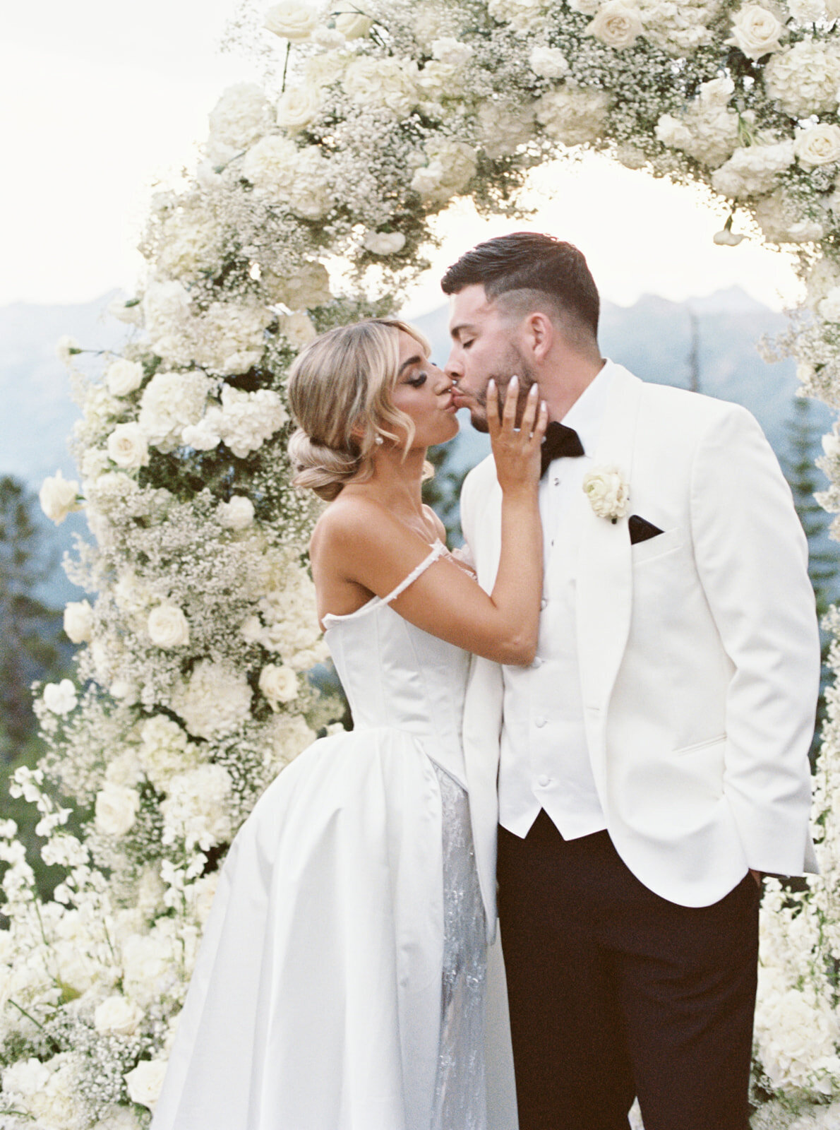 7.18-Exzandra-Kenton-The-Little-Nell-Aspen-Wedding-796