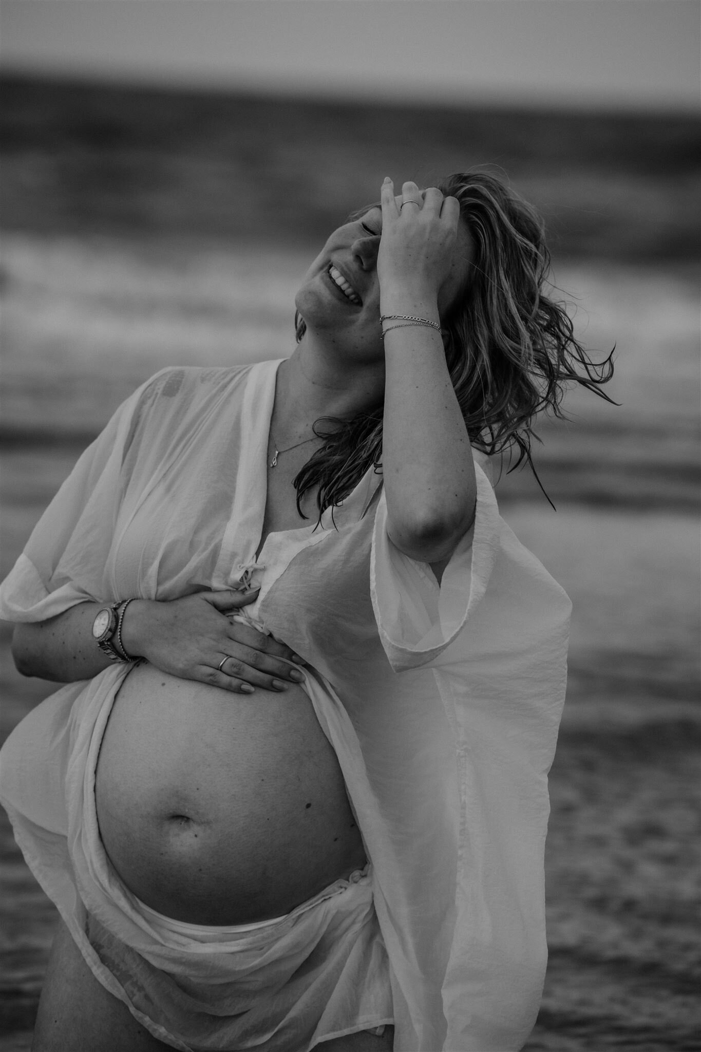 Babyfotografie met natuurlijke tinten en warme uitstraling
