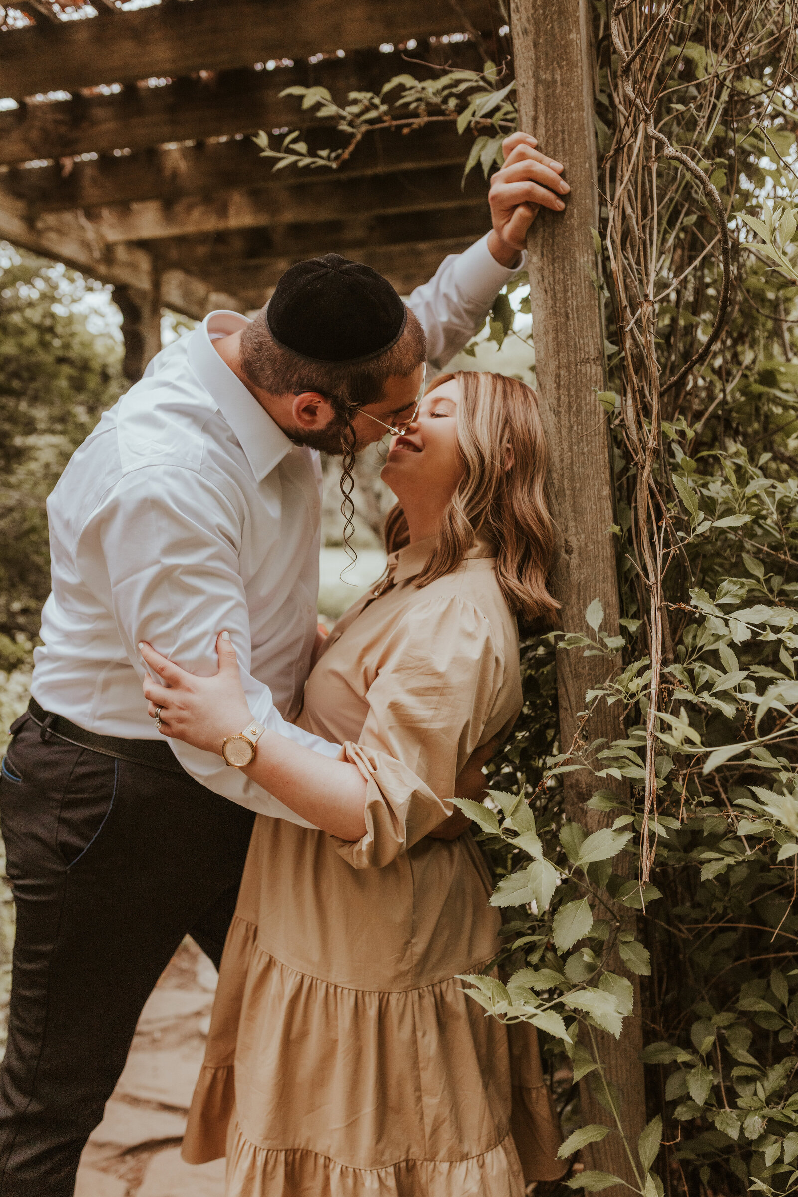Romantic-Anniversary-Botanical-Gardens-Love-to-Lens-Photography-(134)