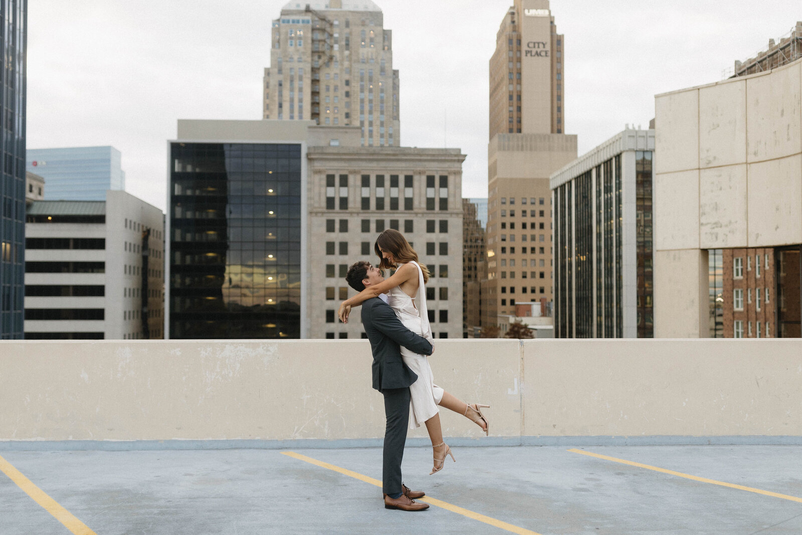 1M7A1537Tayller Tolbert Photo Oklahoma wedding photographerTayller Tolbert Photo Oklahoma wedding photographerTayller Tolbert Photo Oklahoma wedding photographerTayller Tolbert Photo Oklahoma wedding photographer