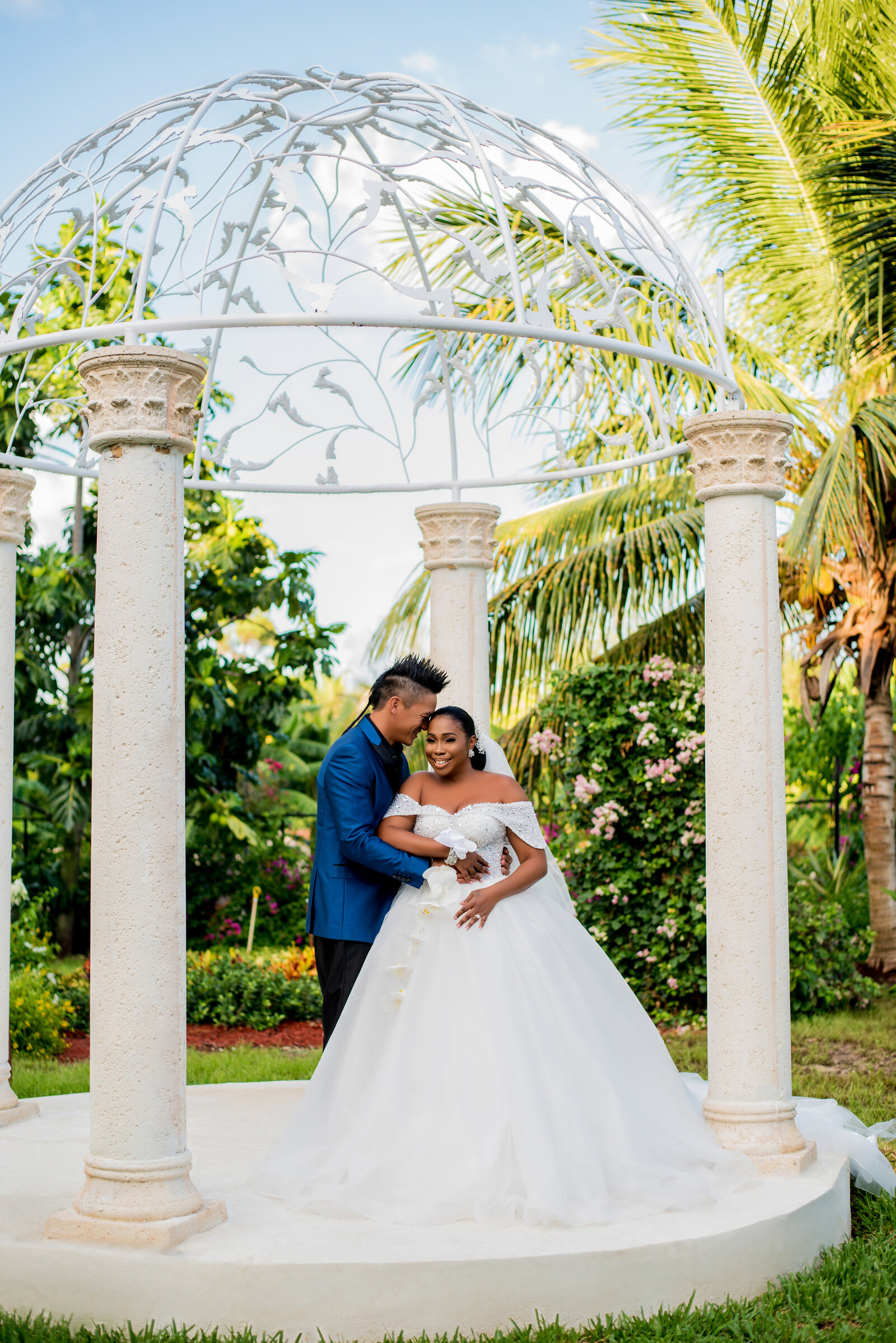 destination wedding in the Bahamas at four seasons