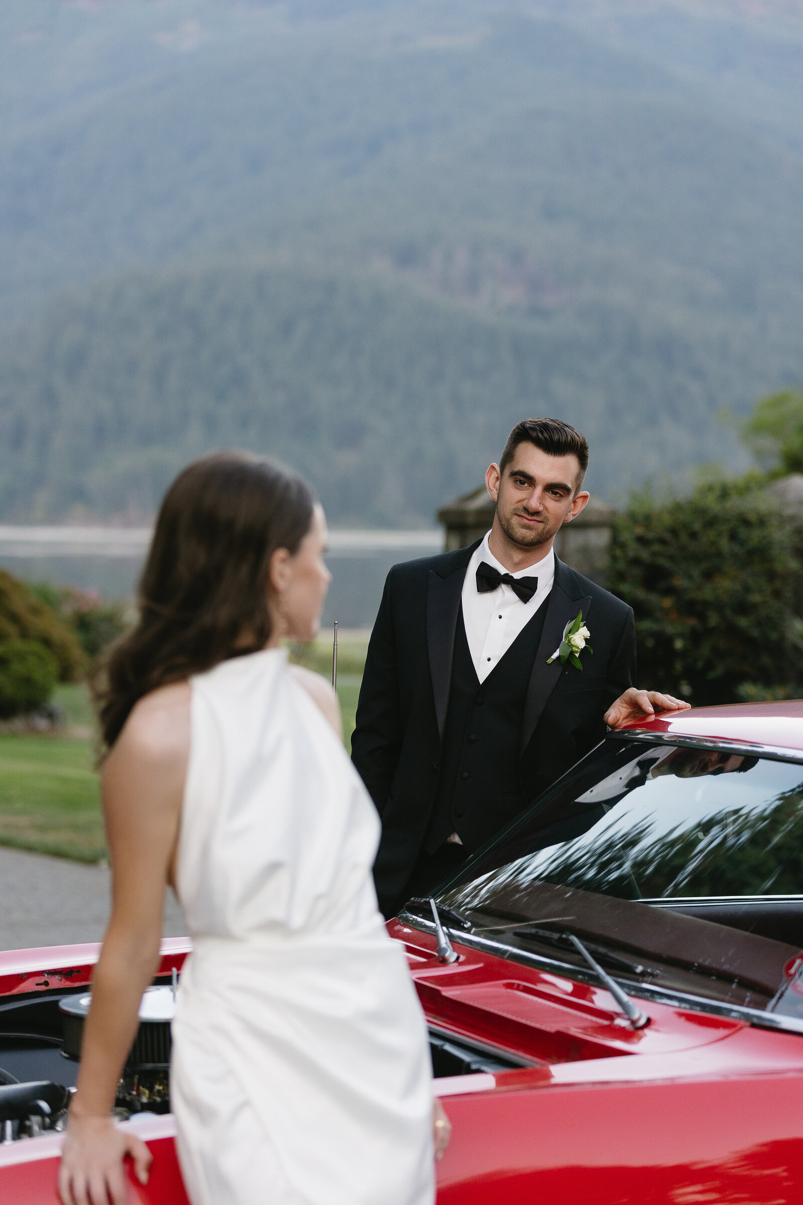 Rowenas-Inn-Wedding-Photographer-17