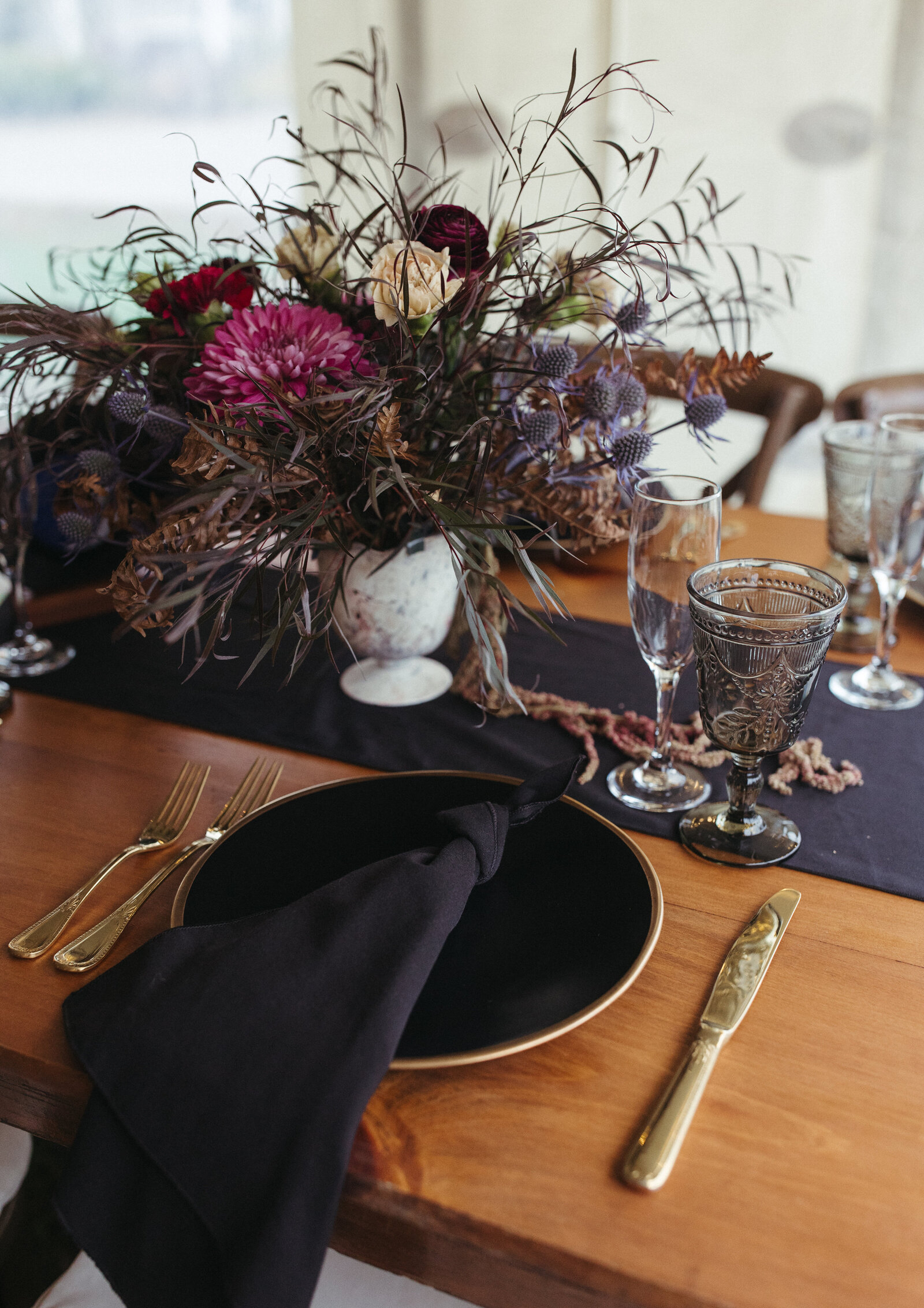 New England tablescape with black gold and burgundy details