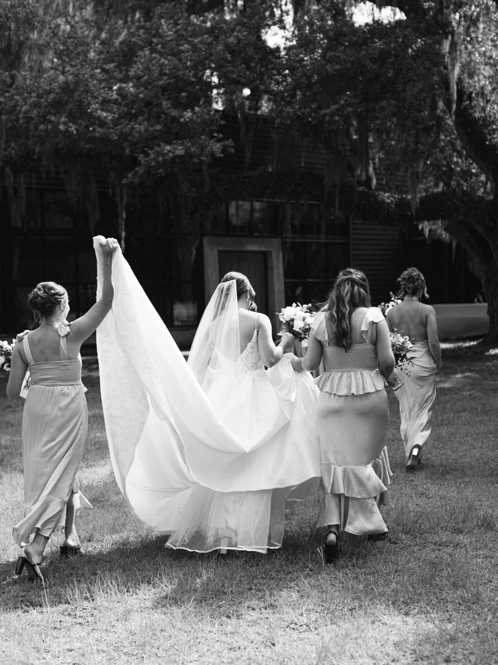 25-torianna-brooke-portraiture-middleton-place-charleston-sc-wedding