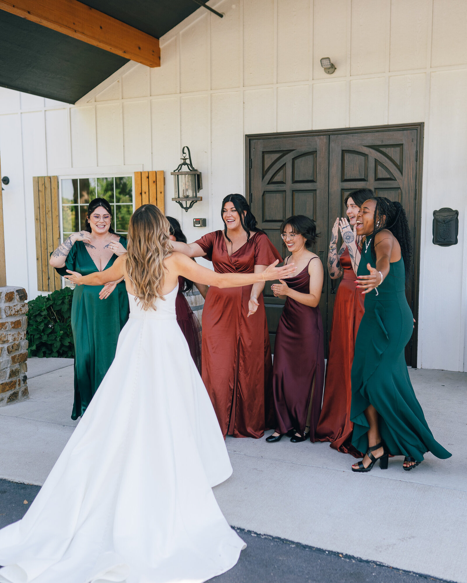 Saenz The Farmhouse KC Event Venue Wedding85