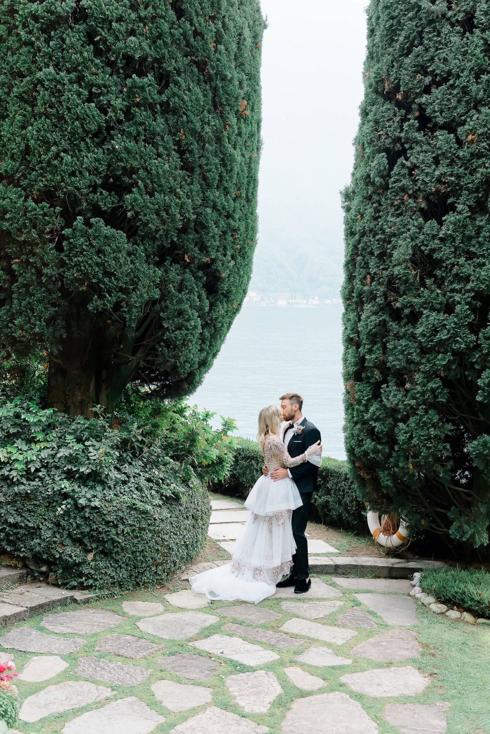 Destination Wedding Photographer Anna Lundgren in Stockholm Wedding in Lake Como at Villa La Cassinella_082