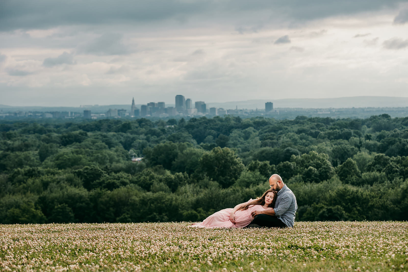 Wyckham-Park-NY-Maternity-Portraits-15