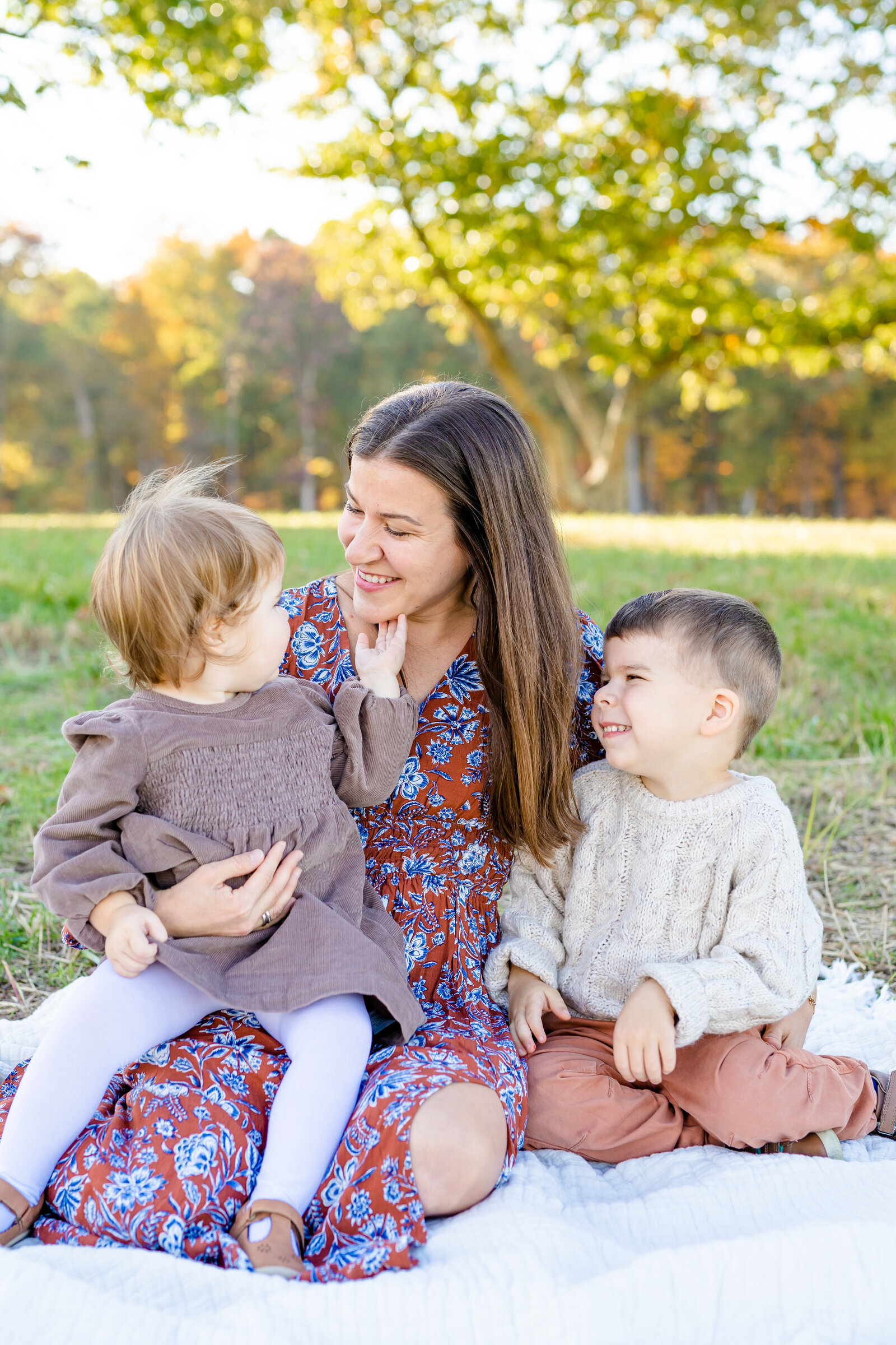 Light and Airy Fall Family Session at the Manassas Battlefield -Megan Hollada Photography - Northern Virginia Family Photographer