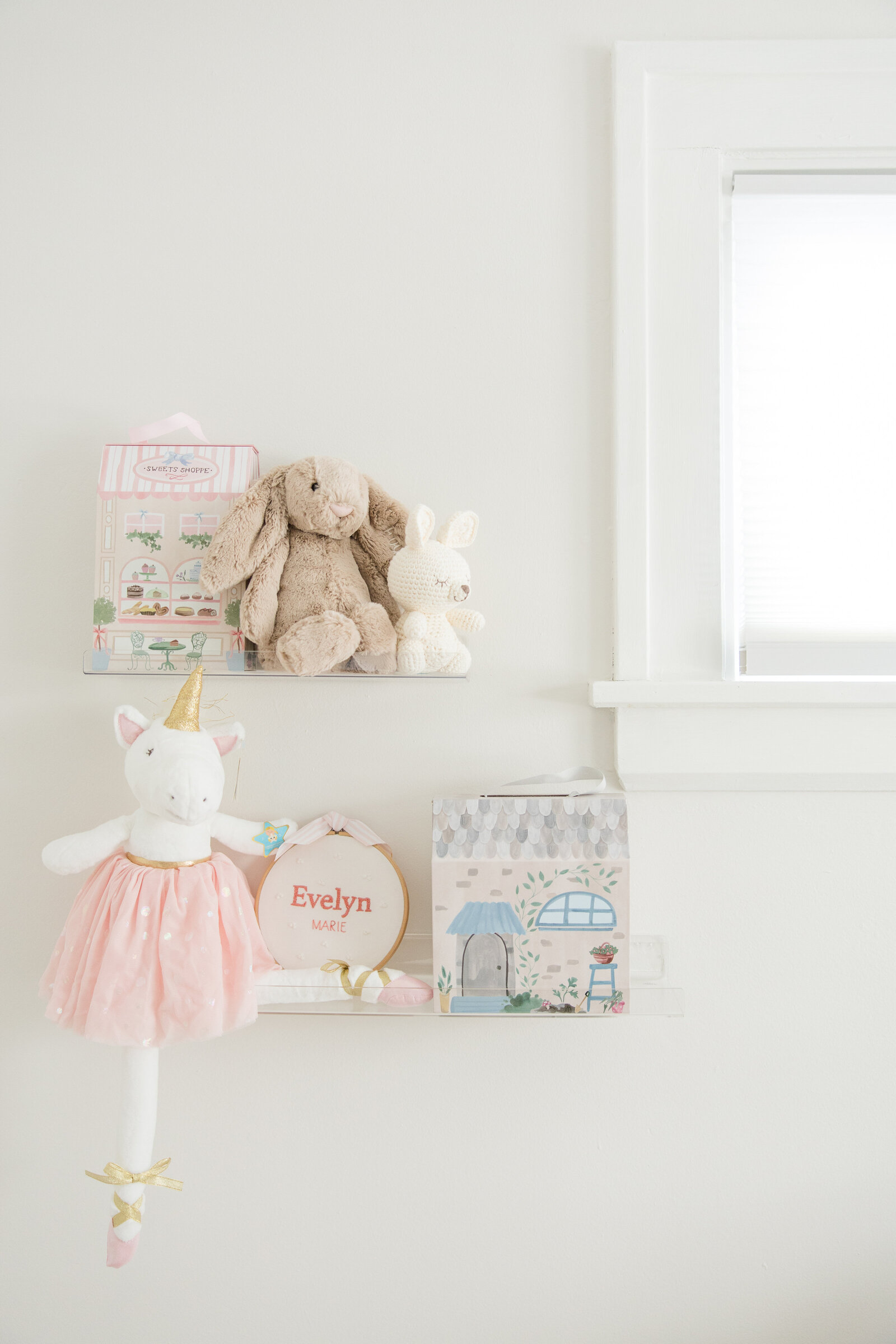 Cleveland Newborn Photographer nursery detail photos little girl