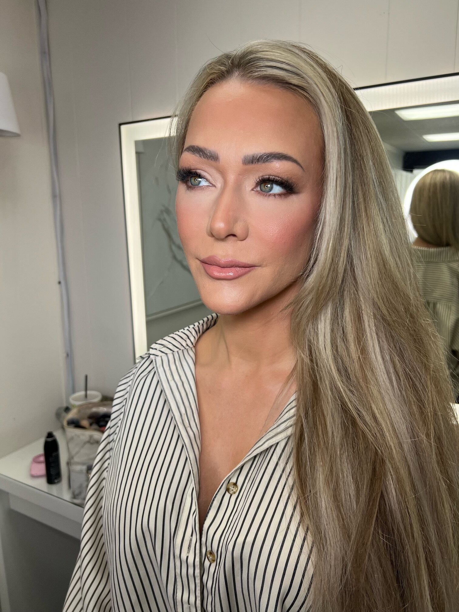 Facetune_16-12-2024-18-23-39