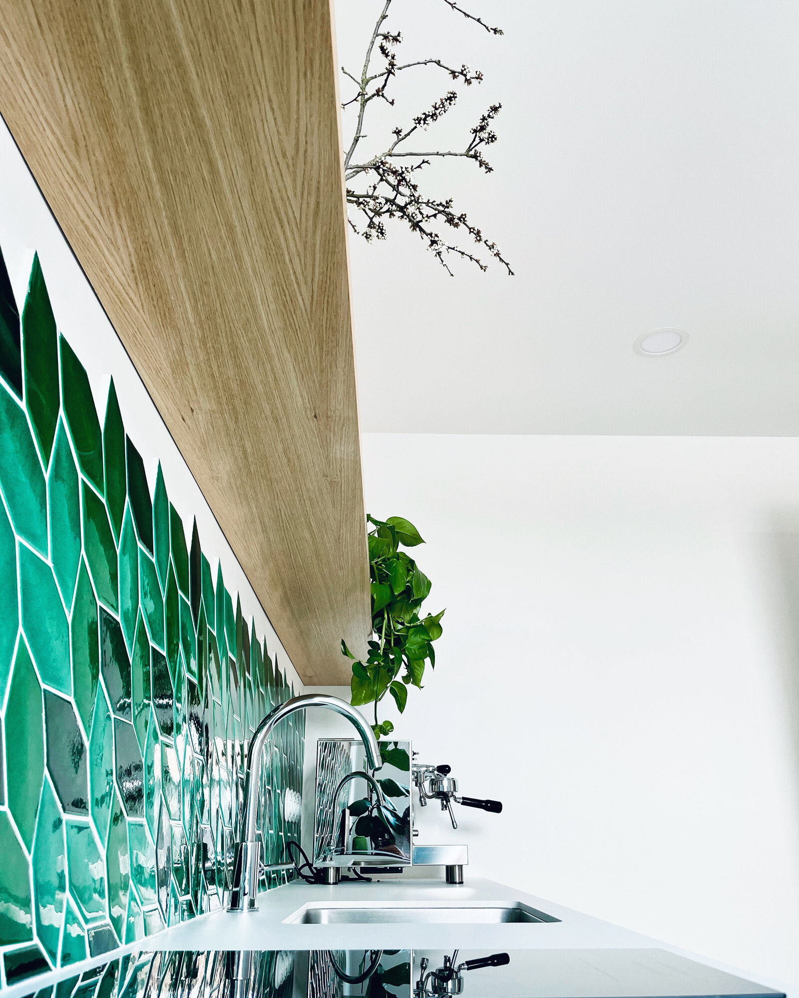 A6754862-F125-4380-BE19-141B9FFF2773-1