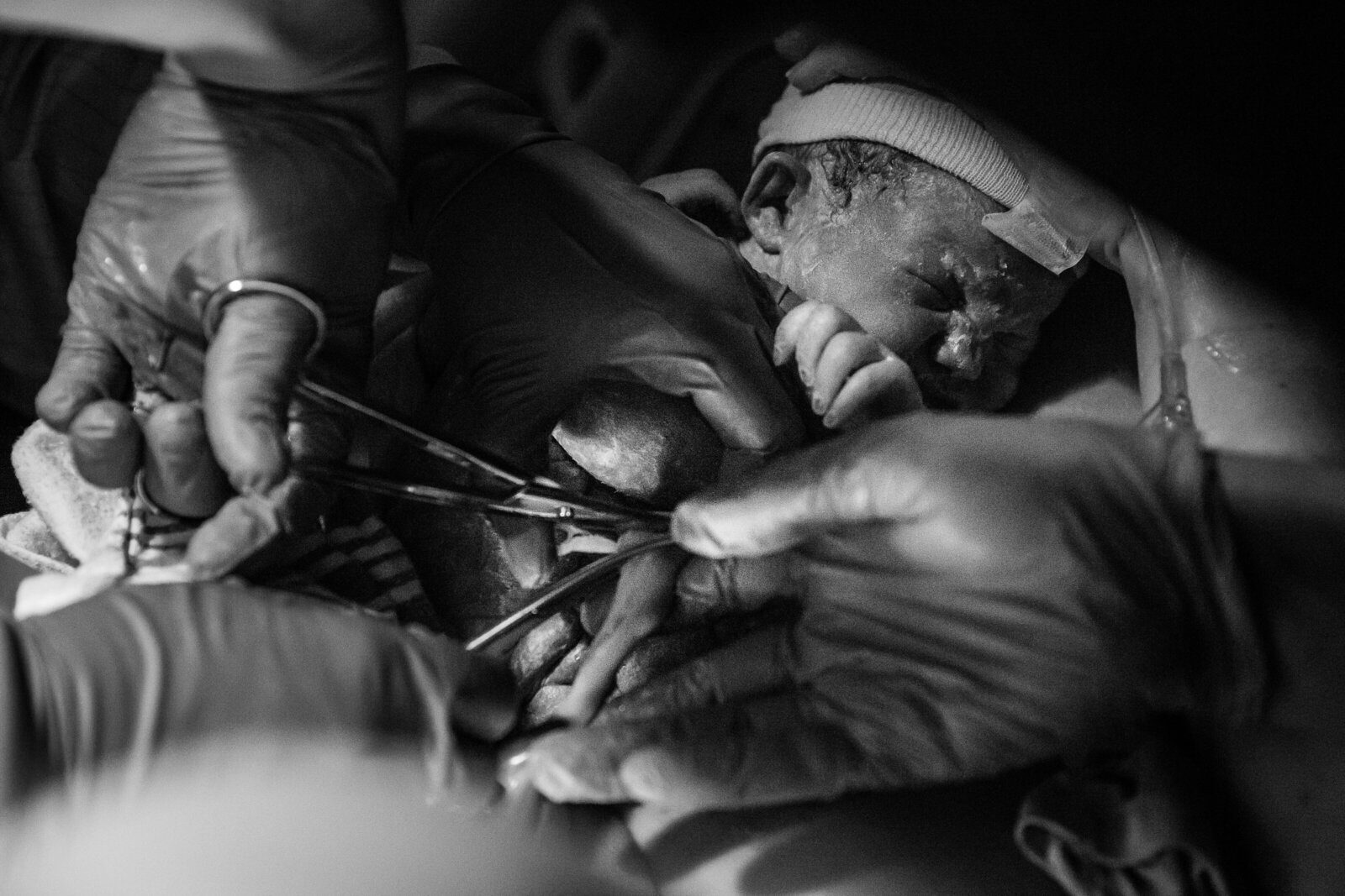 40_newborn_photos_michael_garron_hospital_east_york_midwives