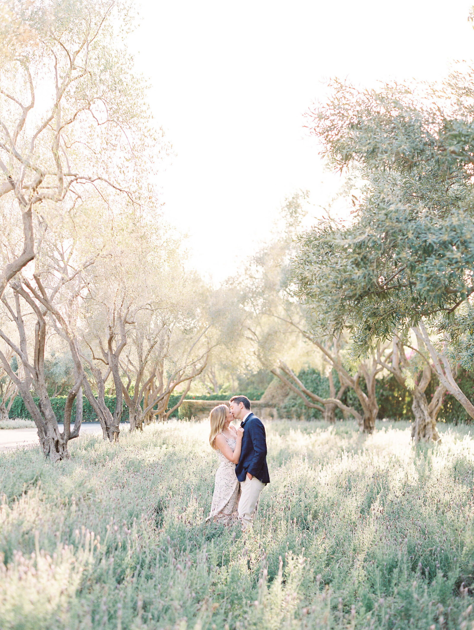 Lisa-Leanne-Photography_San-Ysidro-Ranch-Engagement_destination-wedding-photographer_southern-california-wedding-photographer_6