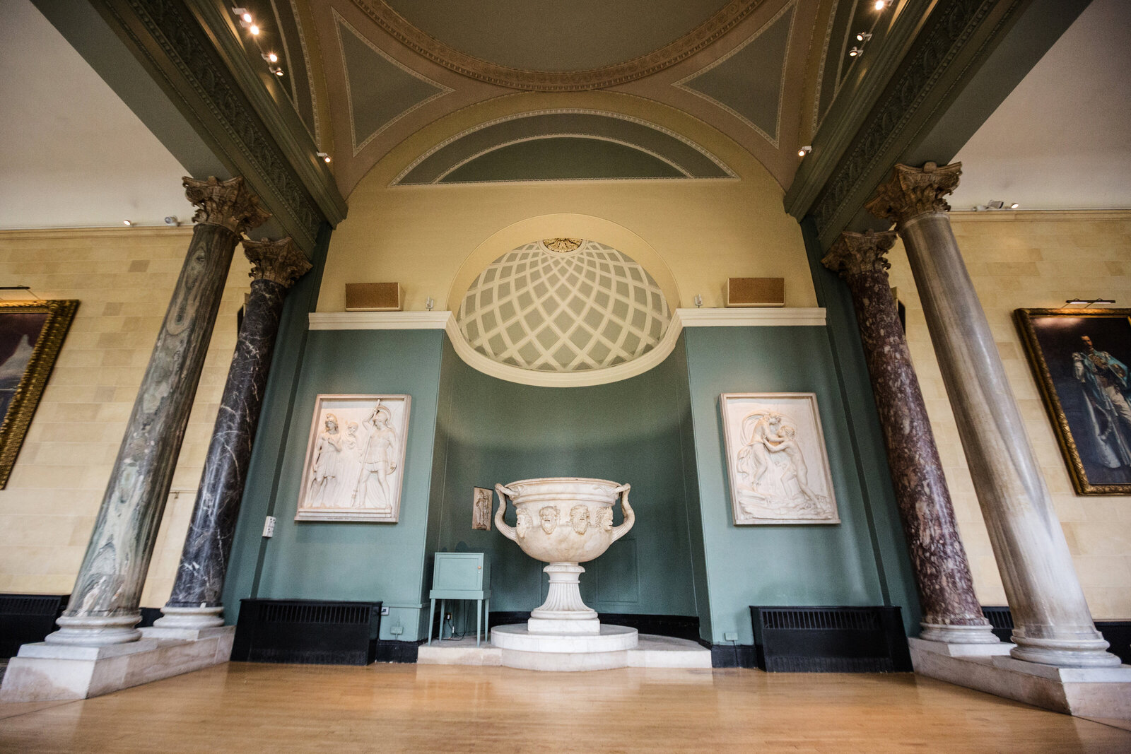 Woburn-Abbey-wedding-photography-1010