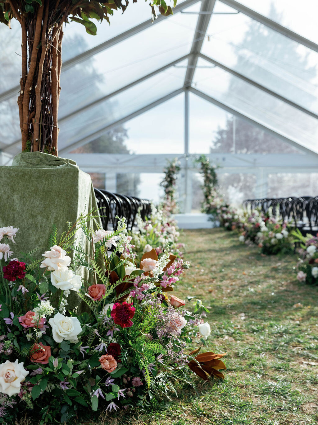 14_Kate Campbell Floral Whitehall Manor tented Winter wedding by Anna and Mateo photo Ceremony