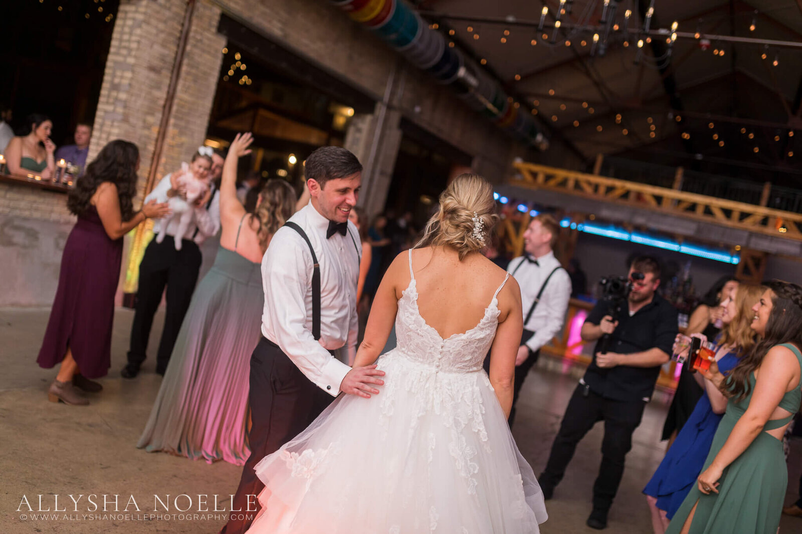 Wedding-at-The-Factory-on-Barclay-in-Milwaukee-1161