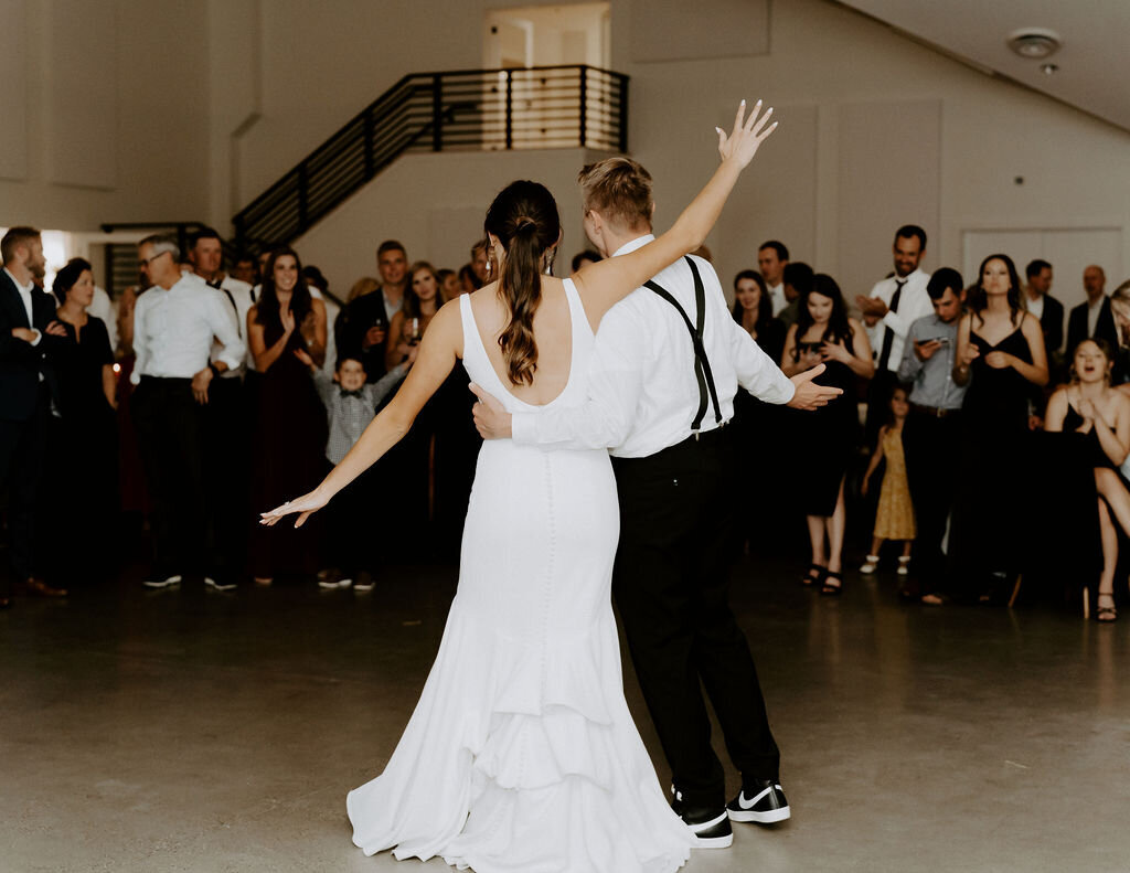 bride-groom-celebrate-reception-dance-floor