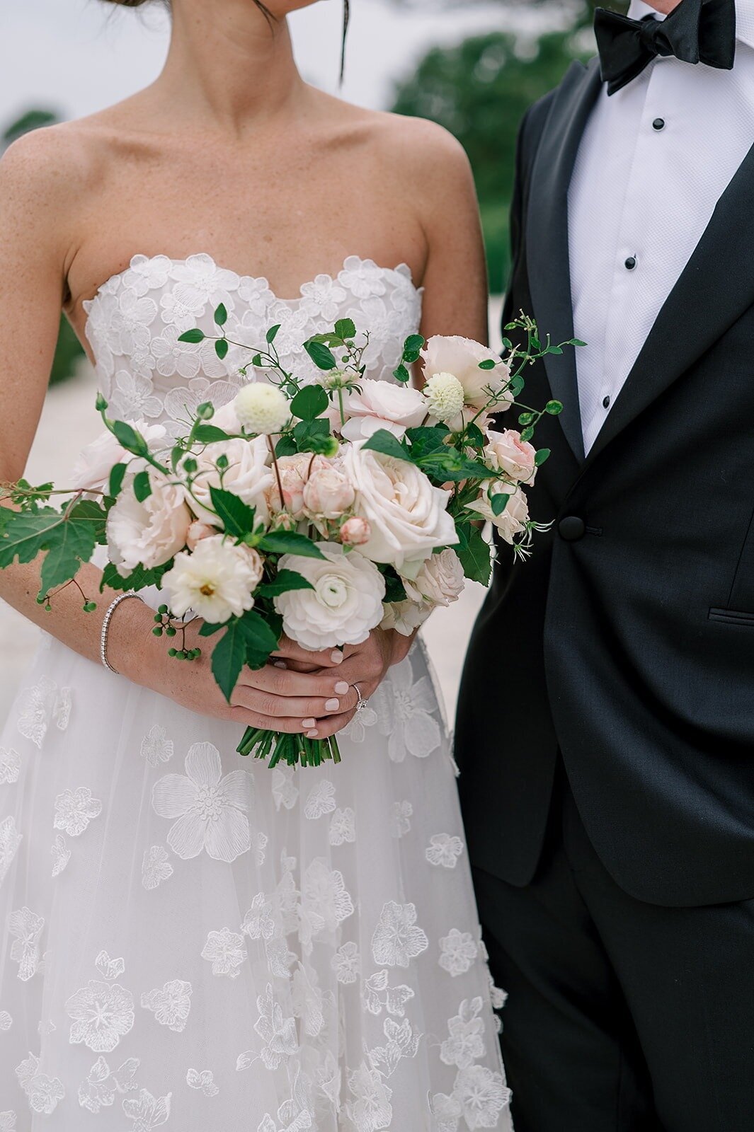 leila-james-events-newport-rhode-island-luxury-wedding-planner-castle-hill-wedding-coastal-wedding-photographer-stephanie-veglianteBride_Groom-1 copy