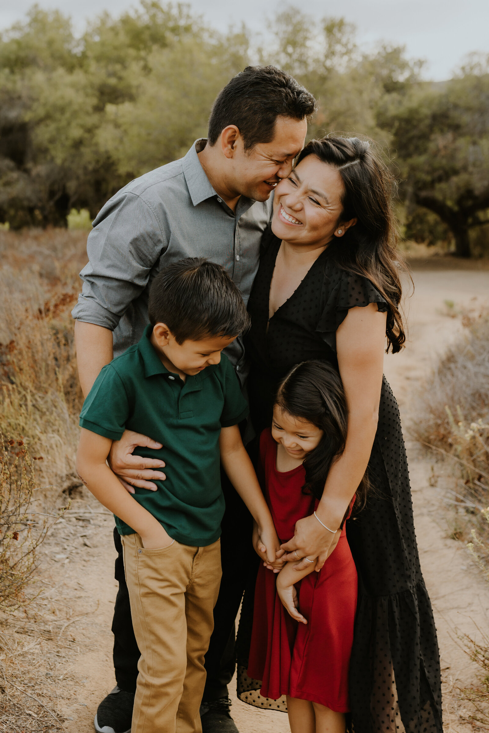 Adorable family portrait from phtooshoot Temecula, California Wedding and lifestyle photographer Yescphotography