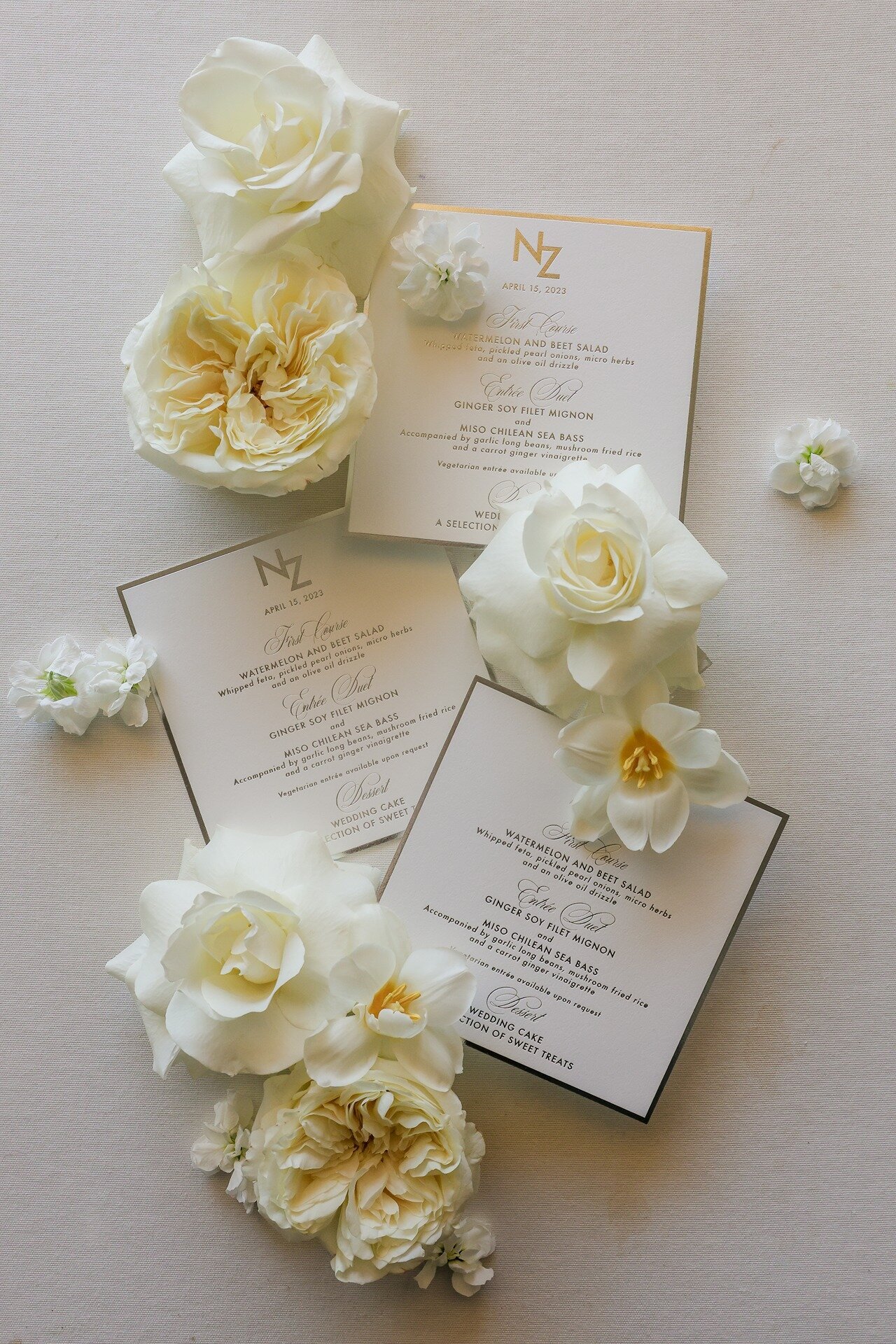flatlay-invitations-wedding-the-eau-