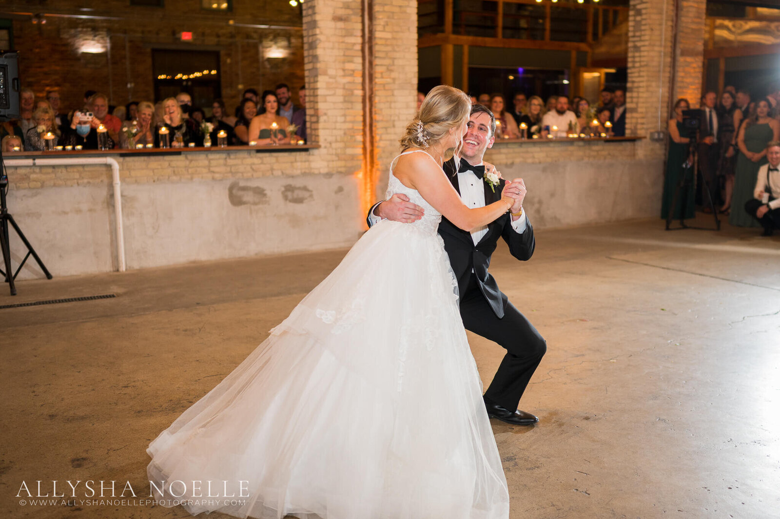 Wedding-at-The-Factory-on-Barclay-in-Milwaukee-1054