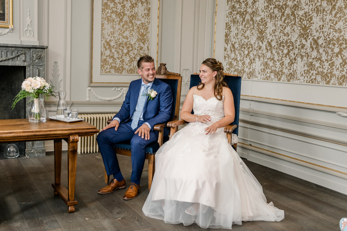 Trouwen in Heerenveen, trouwen in Crackstate Heerenveen. Bruidsfotograaf Friesland, trouwfotograaf (74)