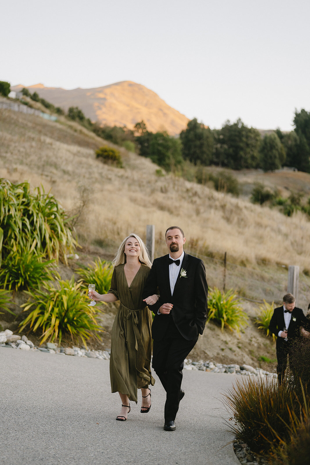 Melissa Clark Photography - Queenstown Wedding Photographer - Lake Hayes Holiday Home Wedding - Katherine & Adam 4.5.24-117