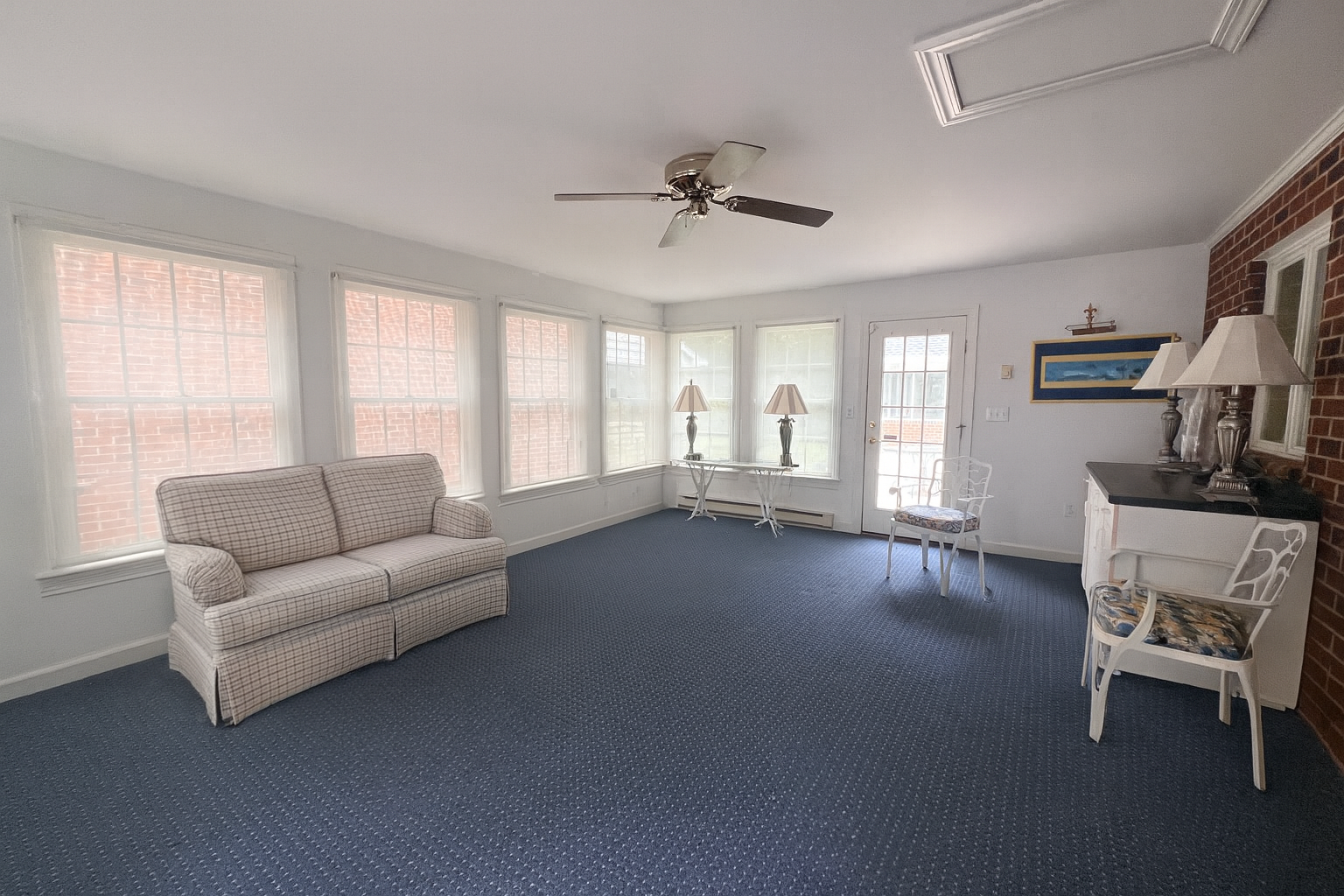 sunroom attached to kitchen 2