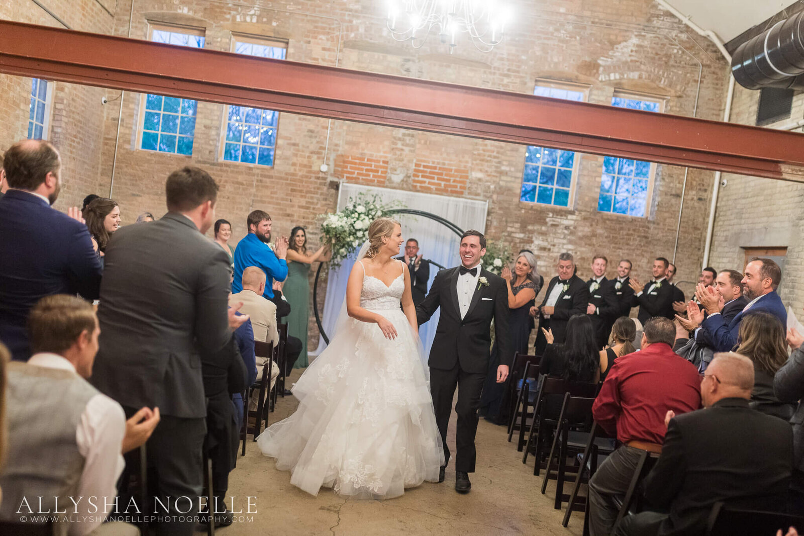 Wedding-at-The-Factory-on-Barclay-in-Milwaukee-0849