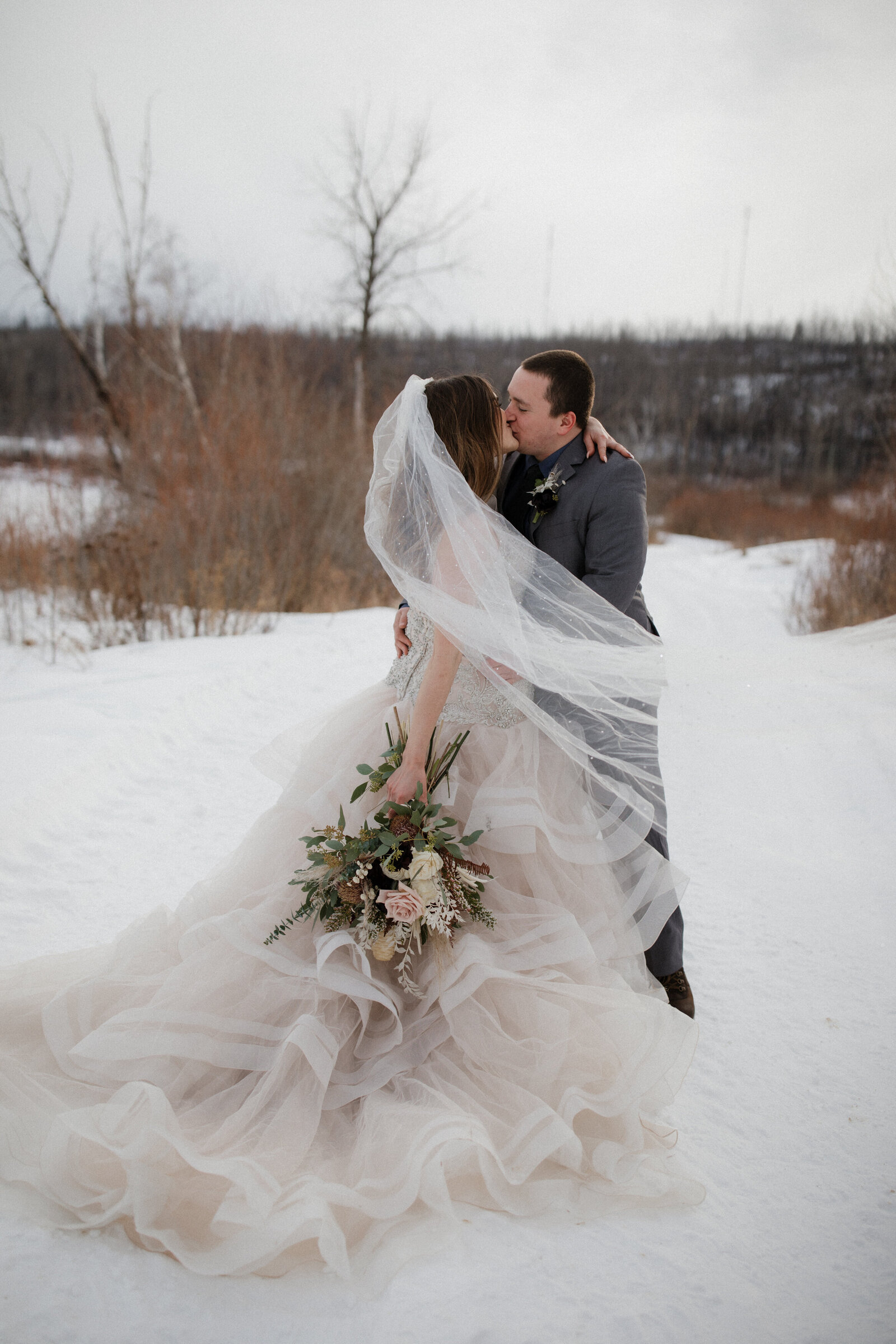JB Photography - Alberta Romantic Winter Outdoor Elopement-30