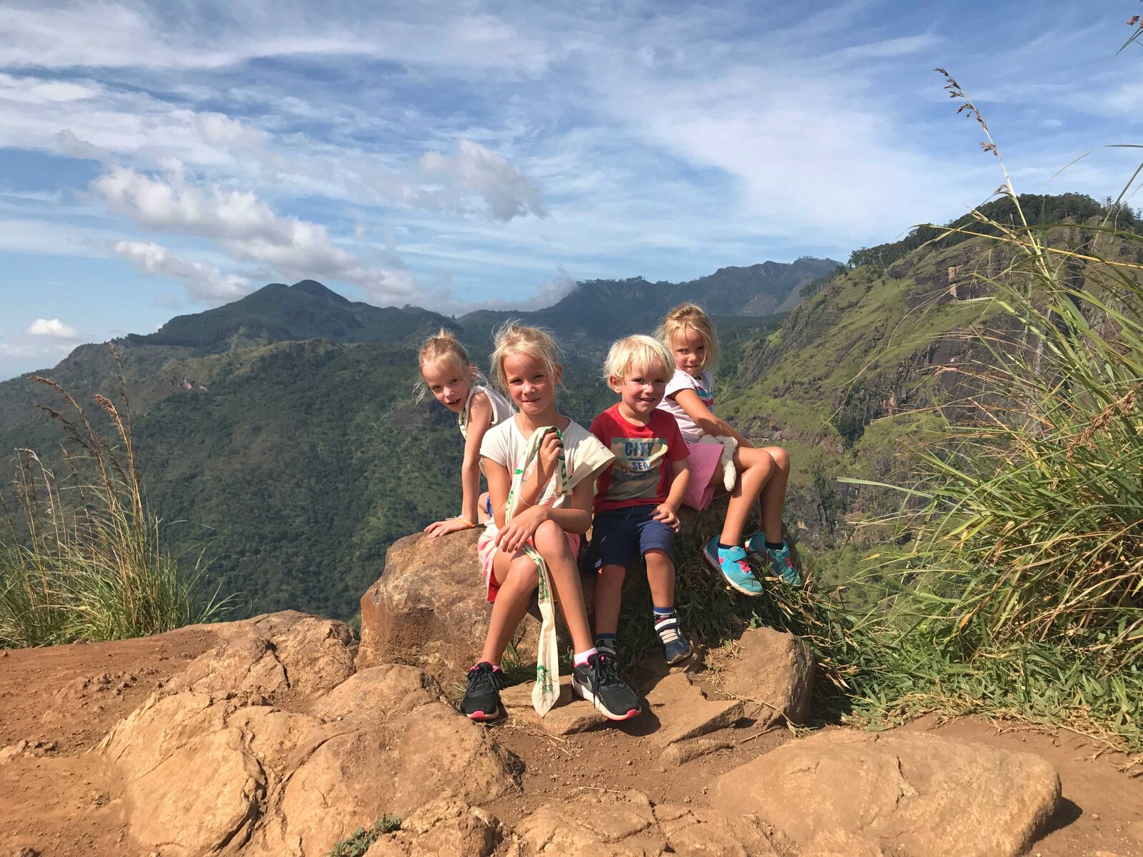Sri-Lanka-Little-Adams-Peak