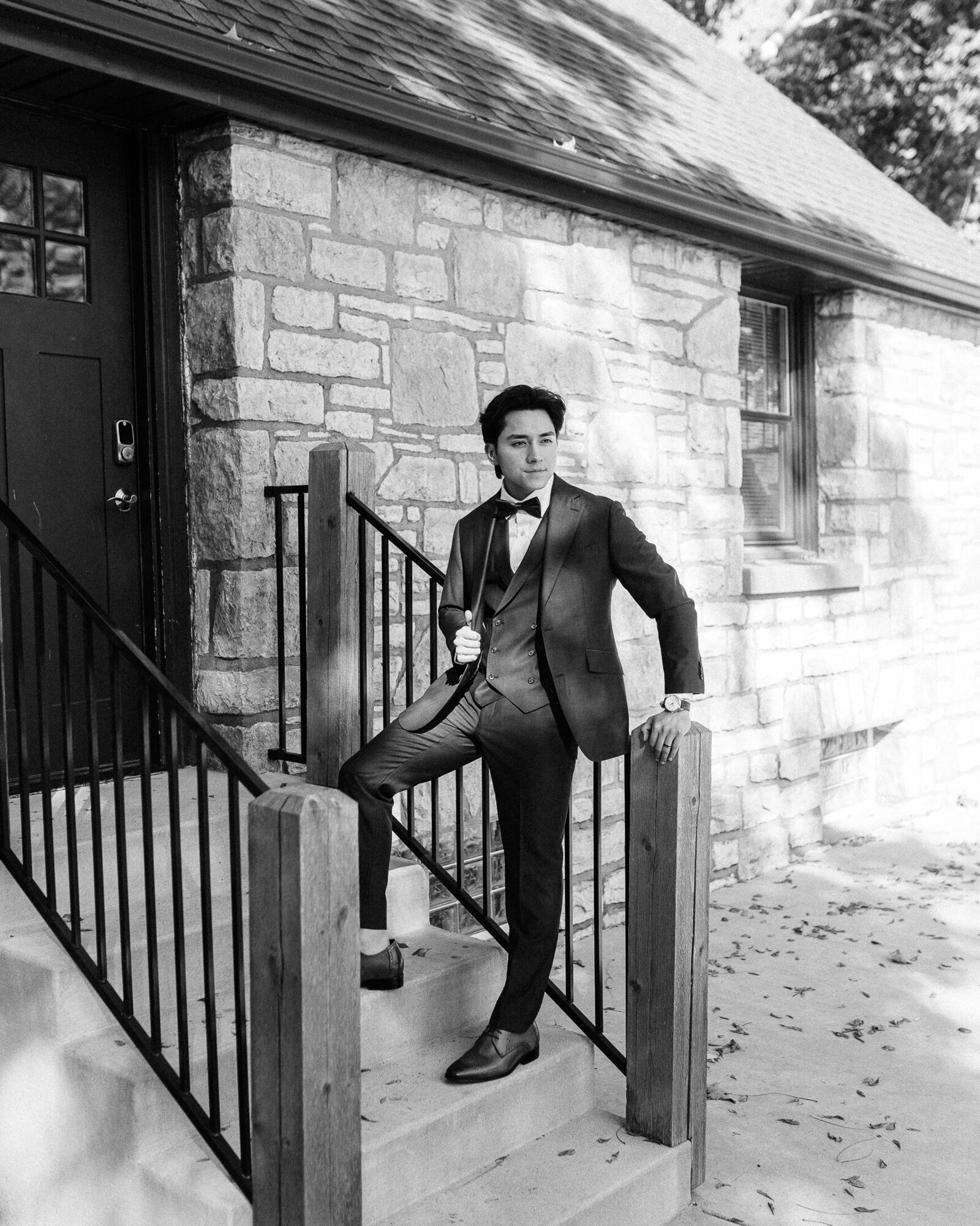 Saenz The Farmhouse KC Event Venue Wedding96