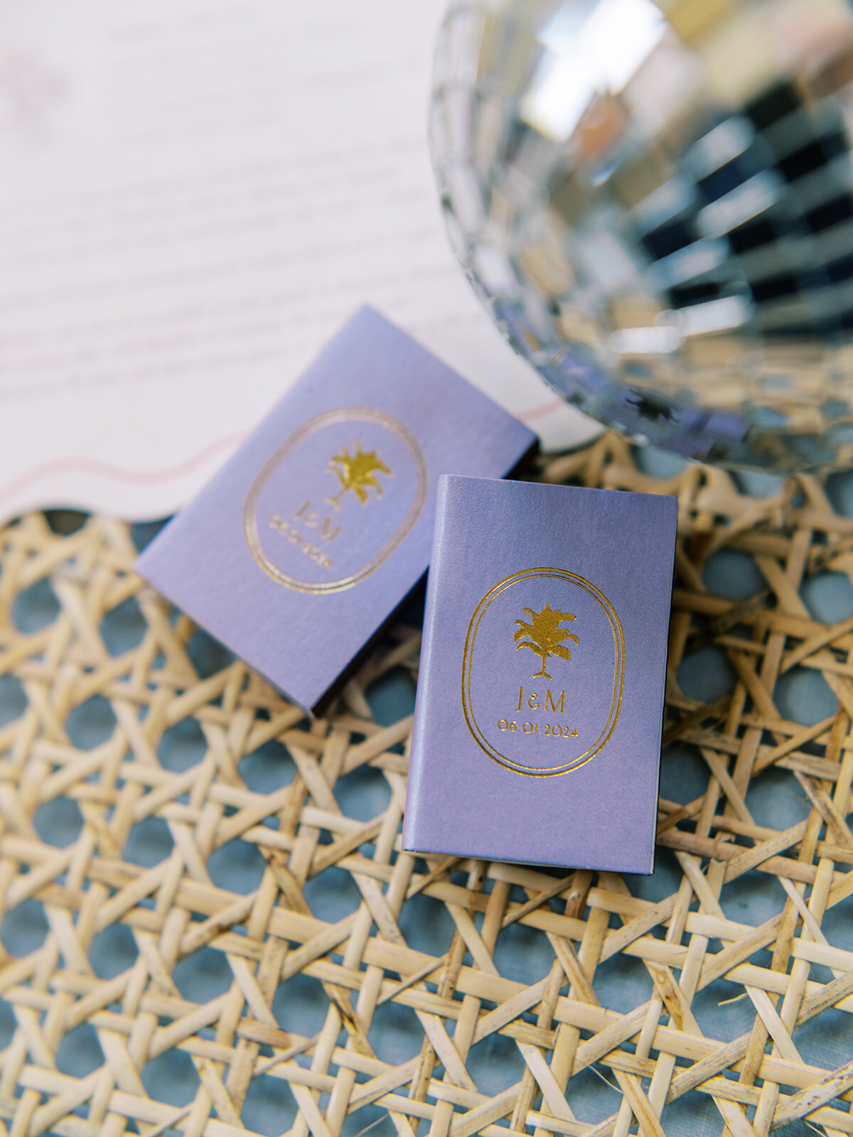 custom-wedding-matchbooks